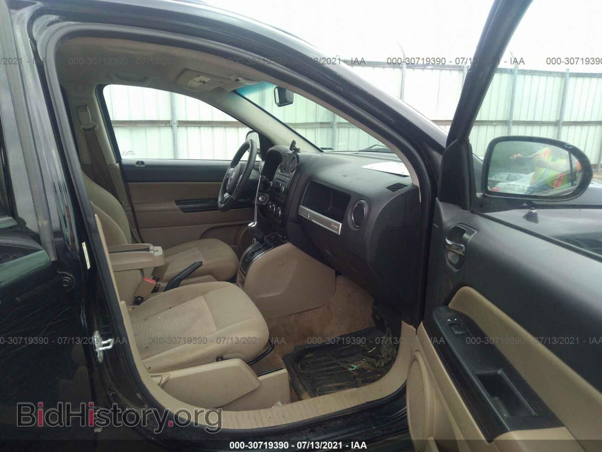2014 JEEP COMPASS - VIN: 1C4NJCBB1ED900232 - Фото 5