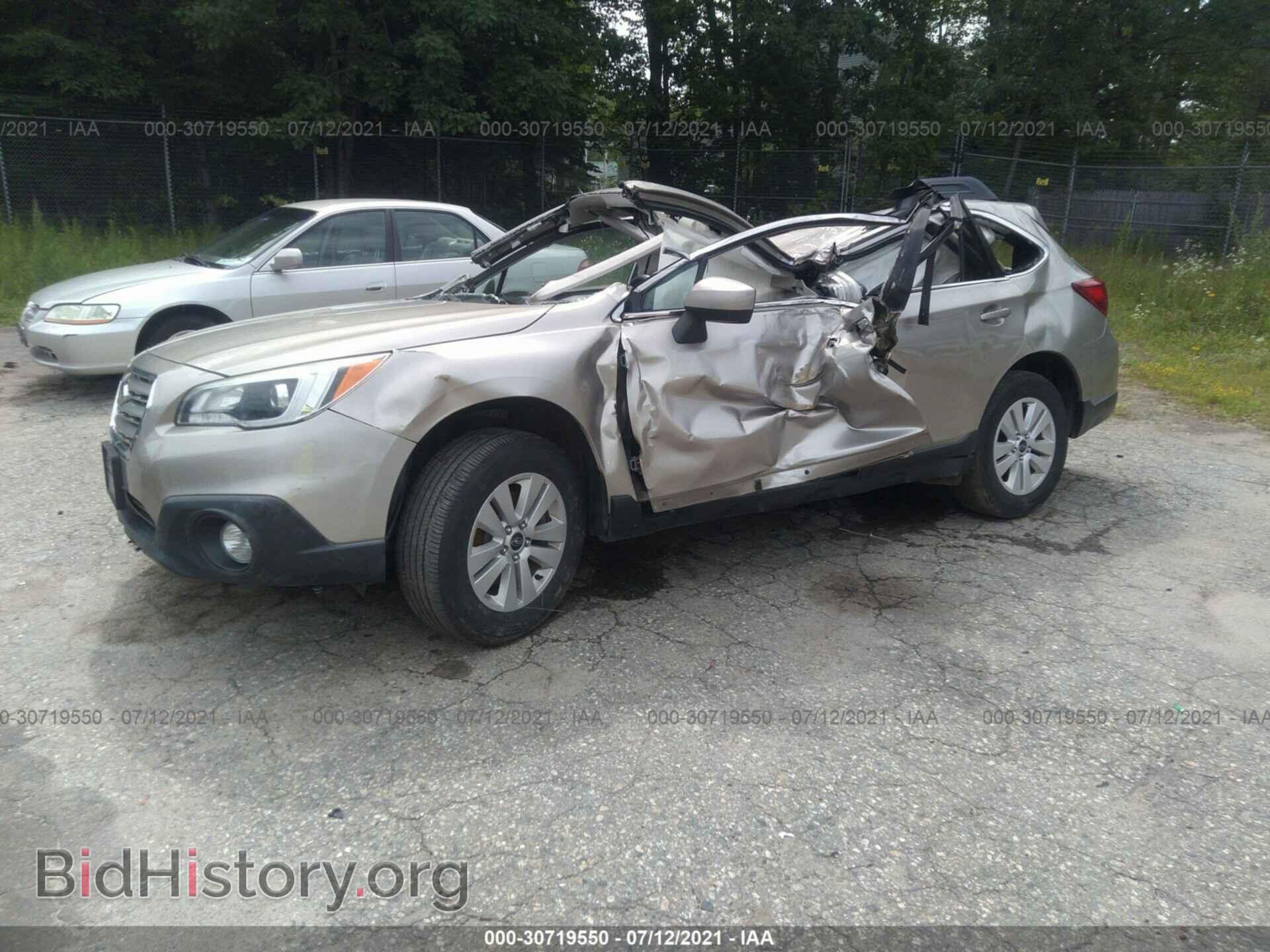 2015 SUBARU OUTBACK - VIN: 4S4BSADC7F3235155 - Фото 2