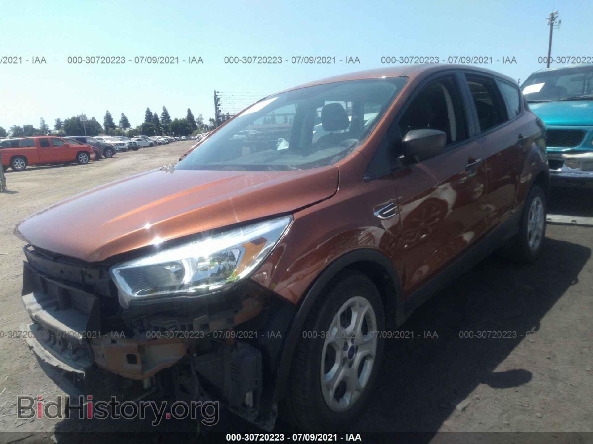 2017 FORD ESCAPE - VIN: 1FMCU0F7XHUB81436 - Фото 2