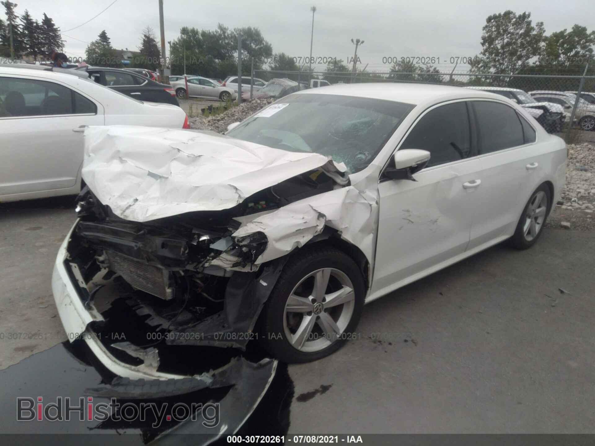 2012 VOLKSWAGEN PASSAT - VIN: 1VWBP7A32CC014925 - Фото 2