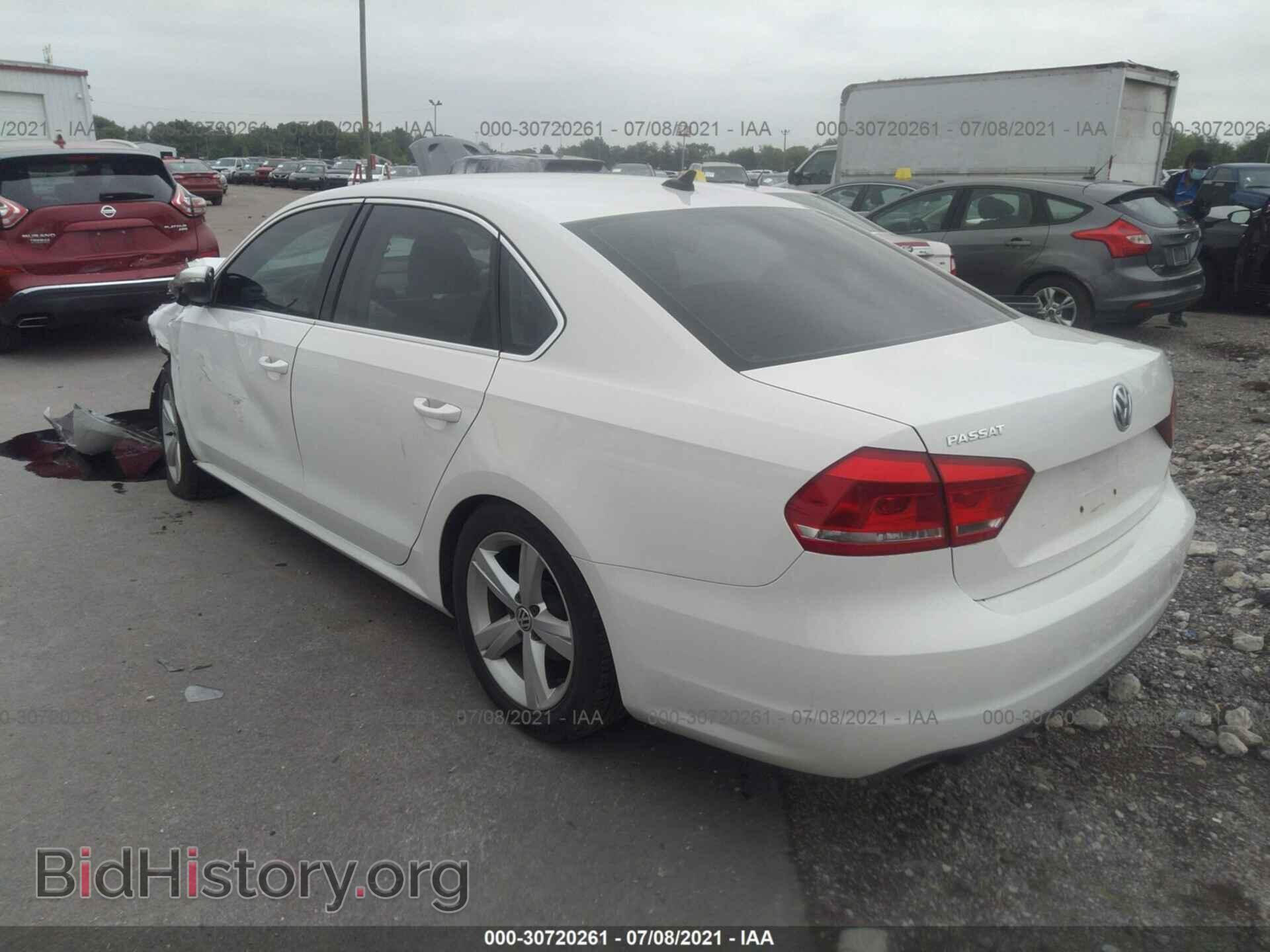 2012 VOLKSWAGEN PASSAT - VIN: 1VWBP7A32CC014925 - Фото 3