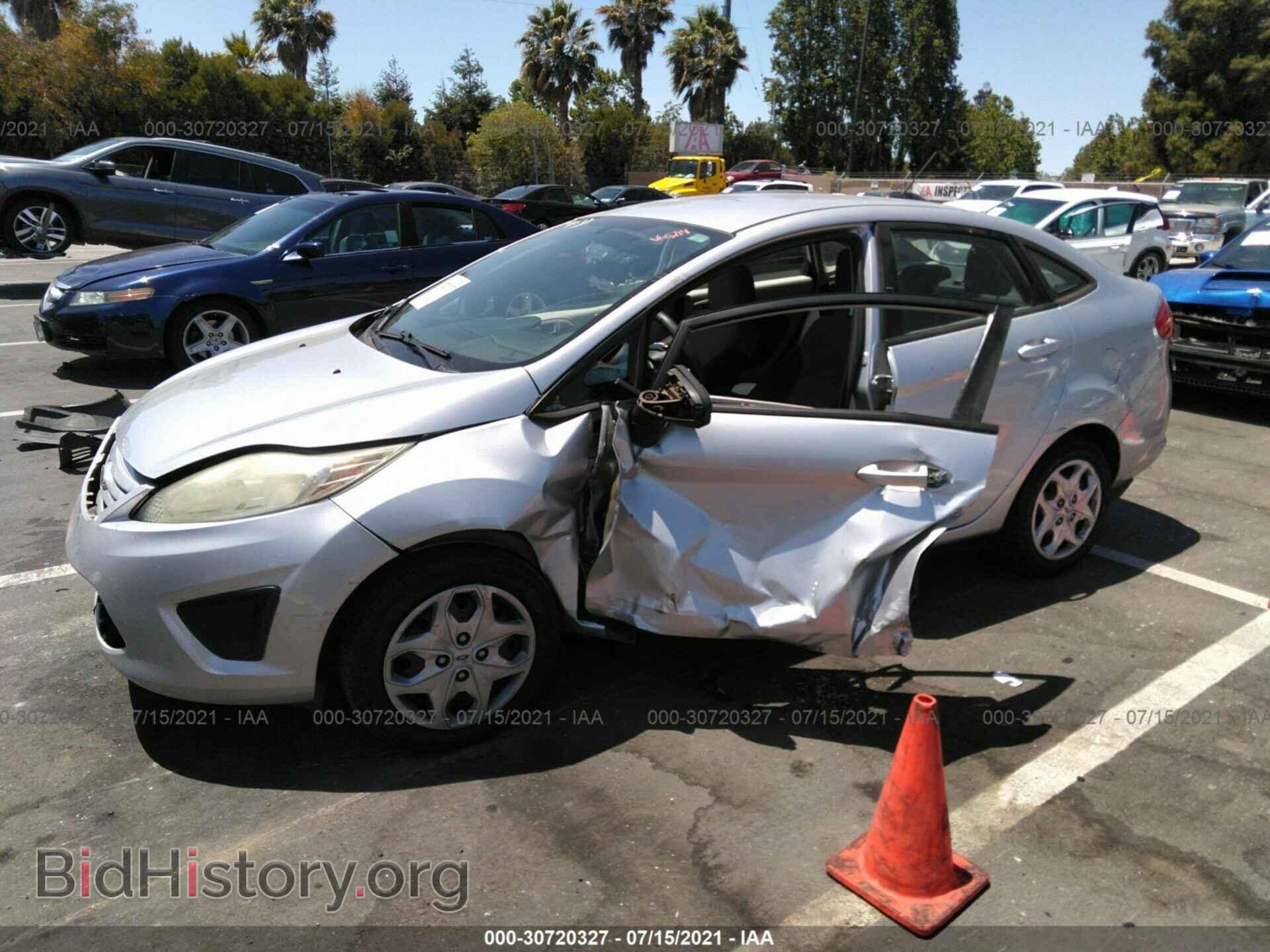 2013 FORD FIESTA - VIN: 3FADP4AJ0DM125214 - Фото 2
