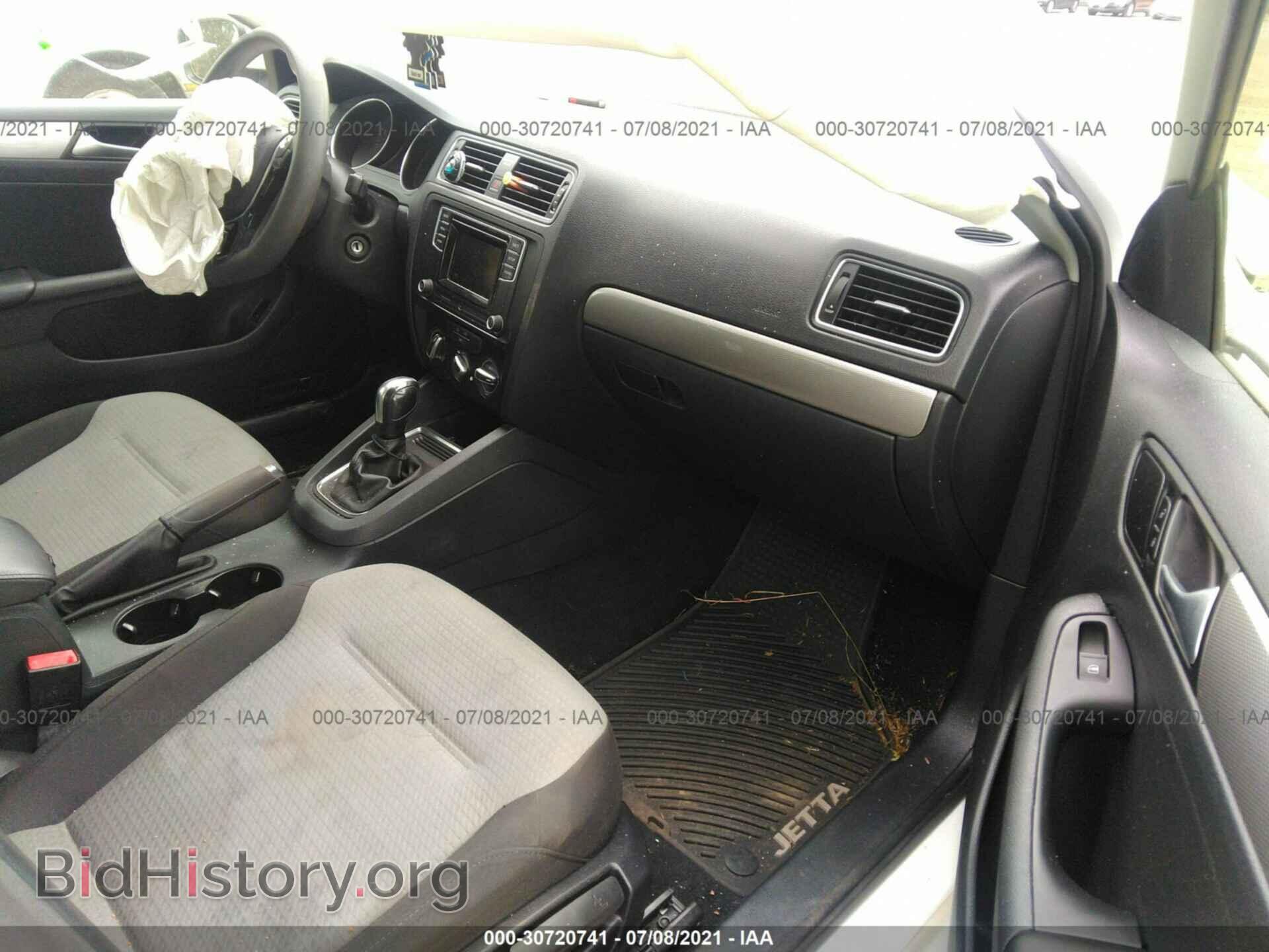 2017 VOLKSWAGEN JETTA - VIN: 3VW2B7AJ3HM294020 - Фото 5