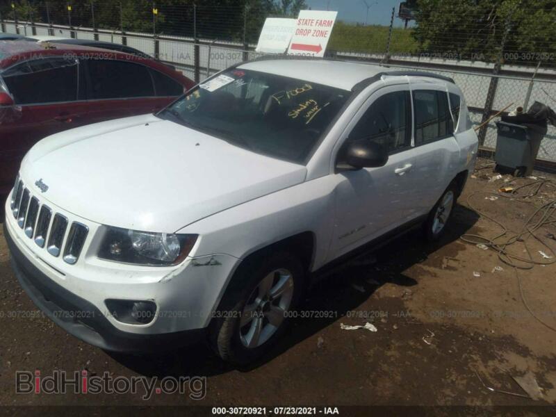 2015 Jeep COMPASS (VIN 1C4NJCBB8FD362050) — photo 2 of 11