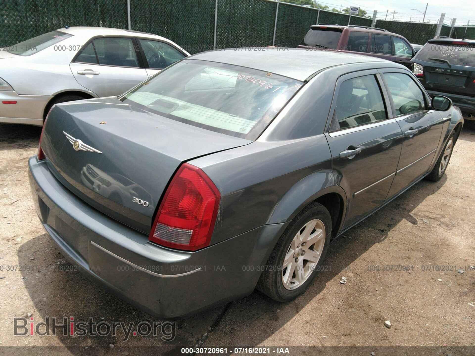 2006 CHRYSLER 300 - VIN: 2C3KA53G46H145918 - Фото 4