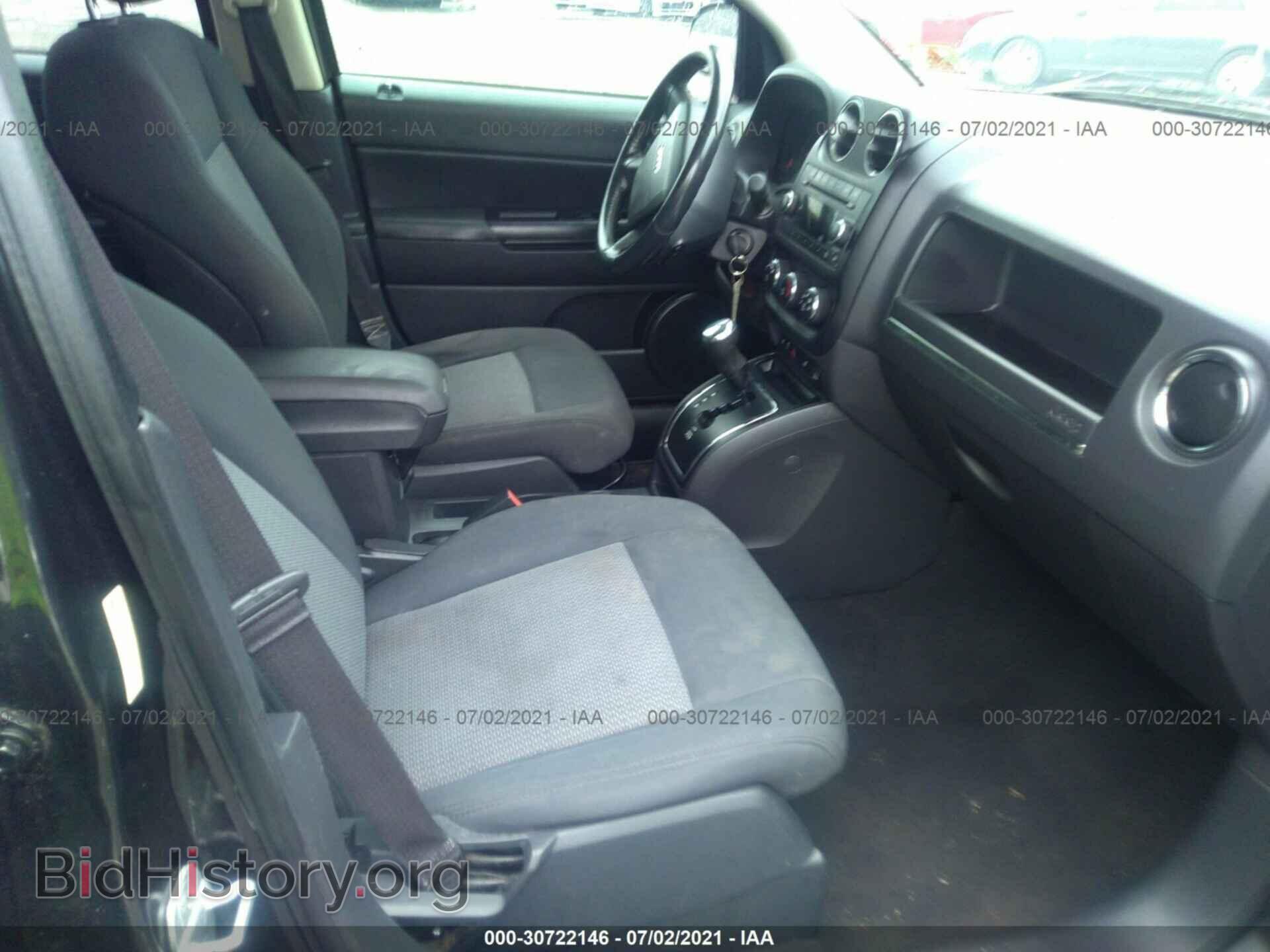 2010 JEEP COMPASS - VIN: 1J4NT1FA7AD617581 - Photo 5
