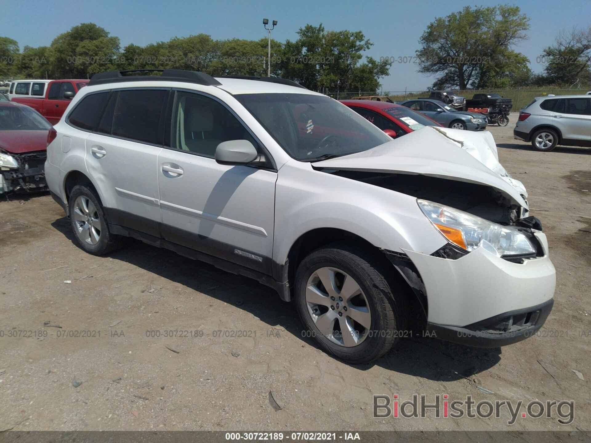 Photo 4S4BRDJC6B2446574 - SUBARU OUTBACK 2011