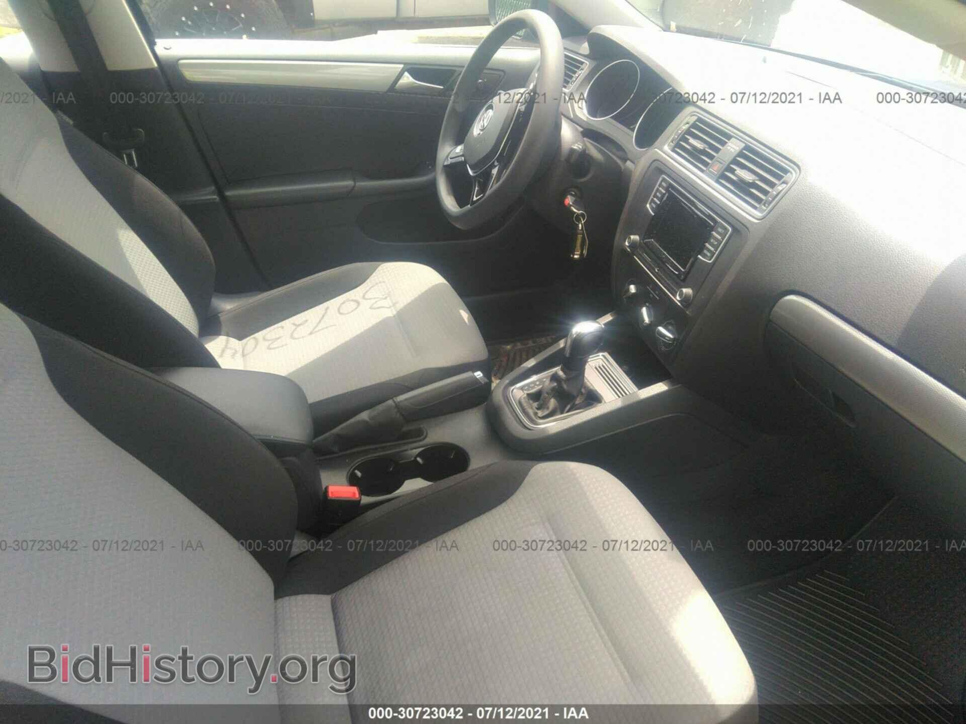 2017 VOLKSWAGEN JETTA - VIN: 3VW2B7AJ3HM387409 - Фото 5