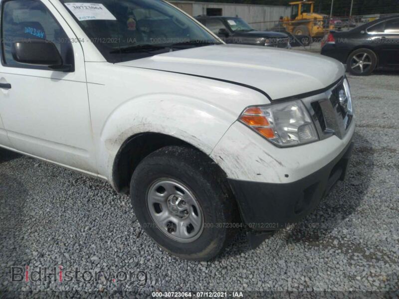 2014 Nissan FRONTIER (VIN 1N6BD0CT2EN705831) — photo 6 of 11
