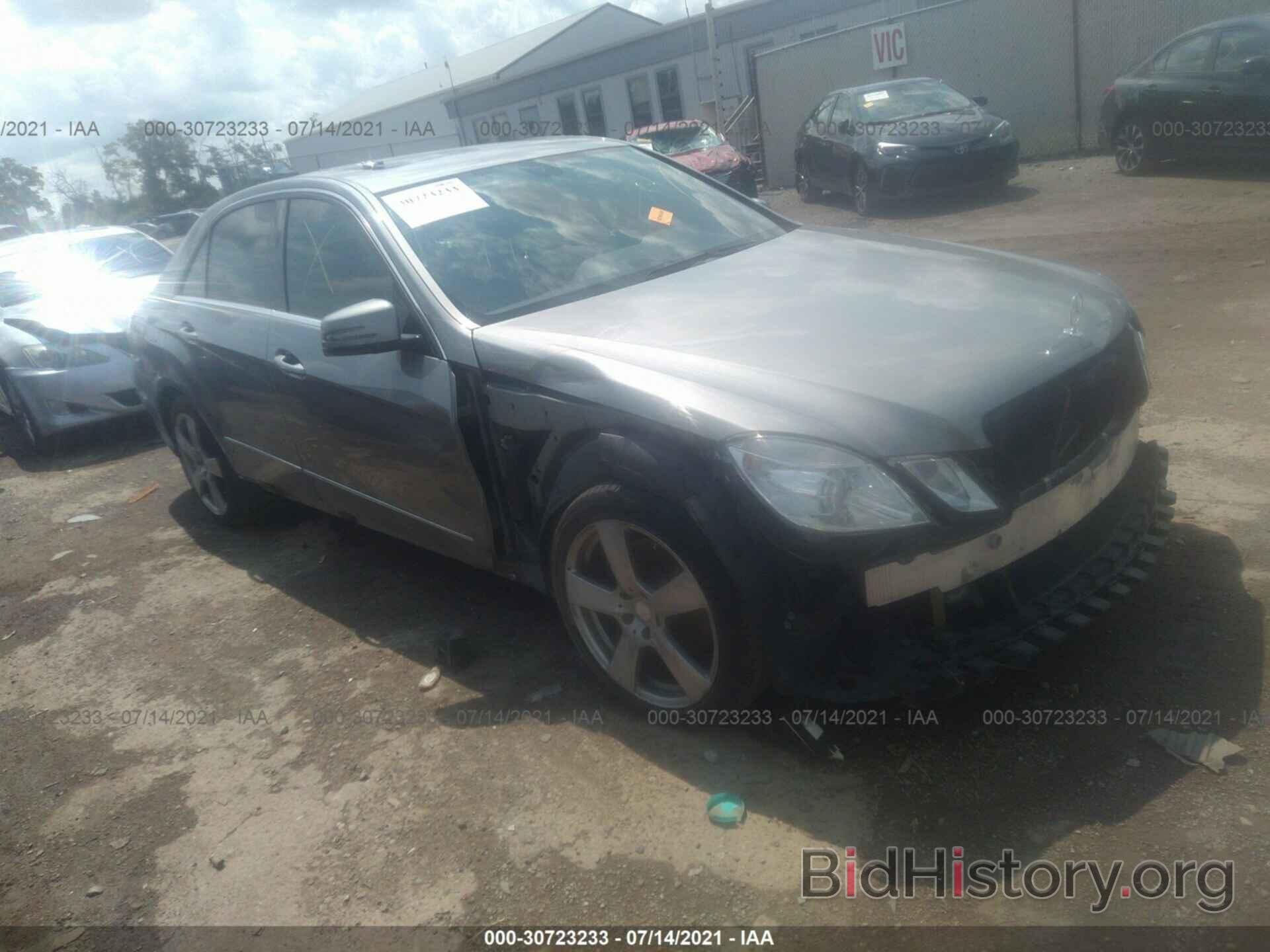 Photo WDDHF8HB9BA379380 - MERCEDES-BENZ E-CLASS 2011