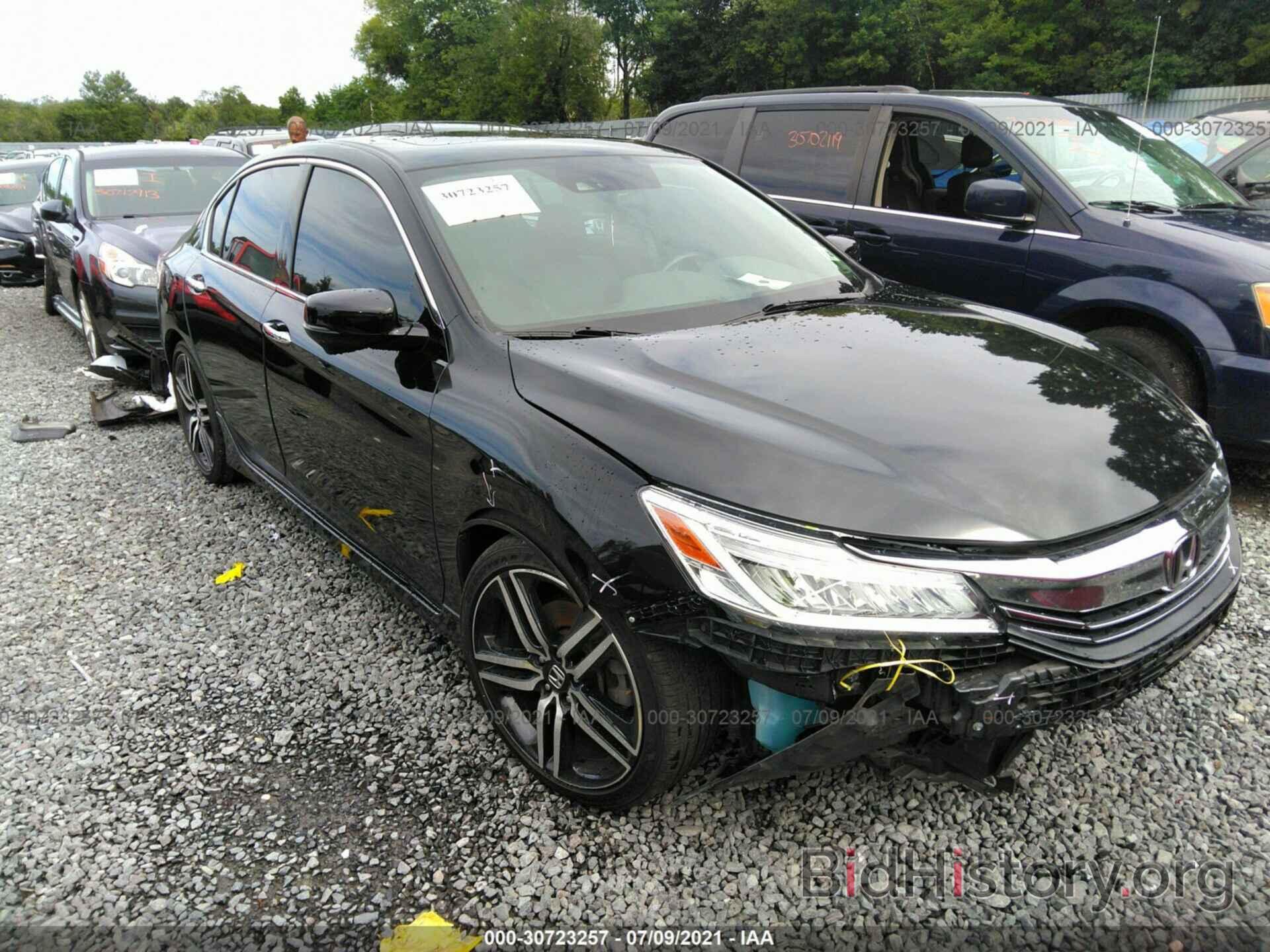 Photo 1HGCR3F98HA029666 - HONDA ACCORD SEDAN 2017