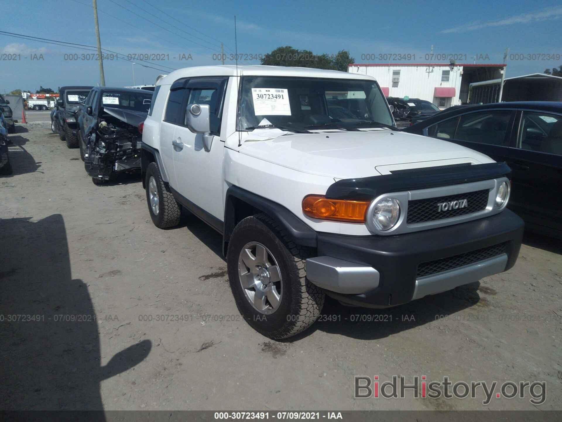 Photo JTEZU4BF6AK008769 - TOYOTA FJ CRUISER 2010