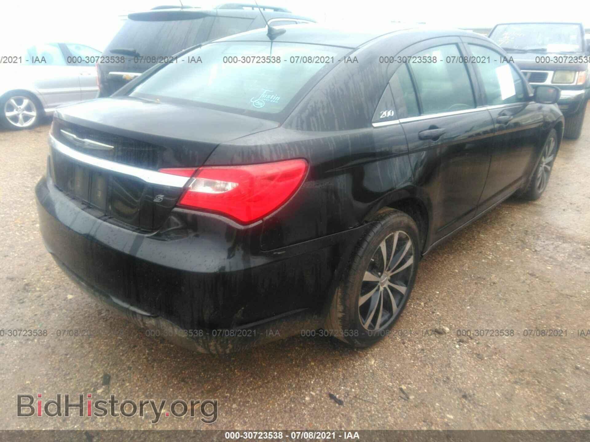 2012 CHRYSLER 200 - VIN: 1C3CCBHG4CN327305 - Фото 4
