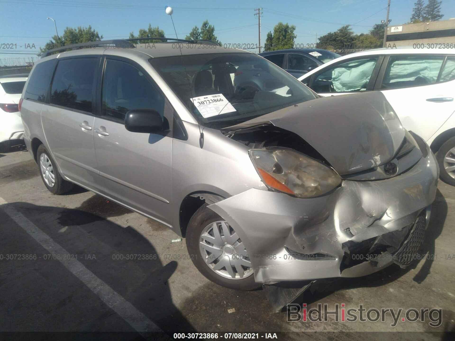 Photo 5TDKK4CC5AS318131 - TOYOTA SIENNA 2010