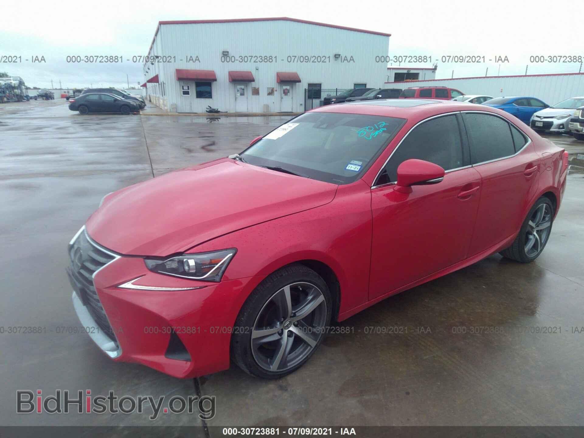 2017 LEXUS IS - VIN: JTHBA1D22H5053139 - Фото 2