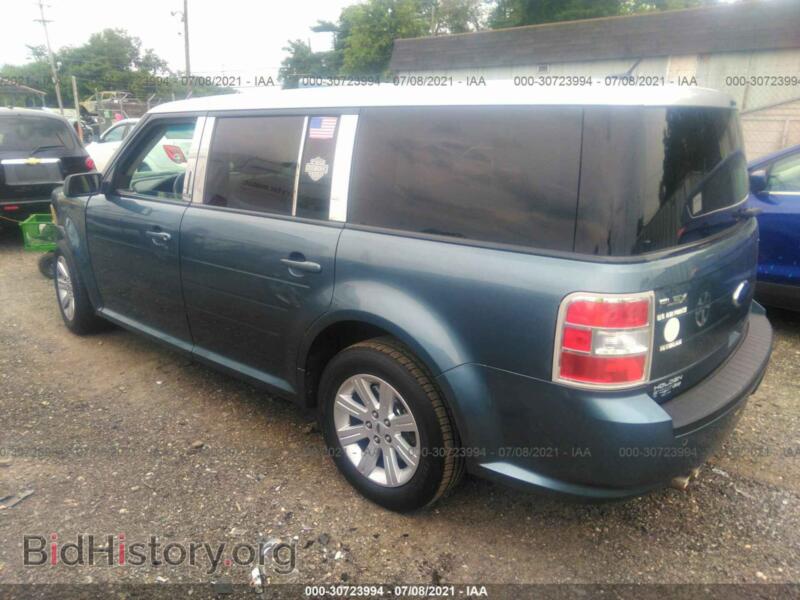 2010 Ford FLEX (VIN 2FMGK5BC8ABA87817) — фото 3 из 11