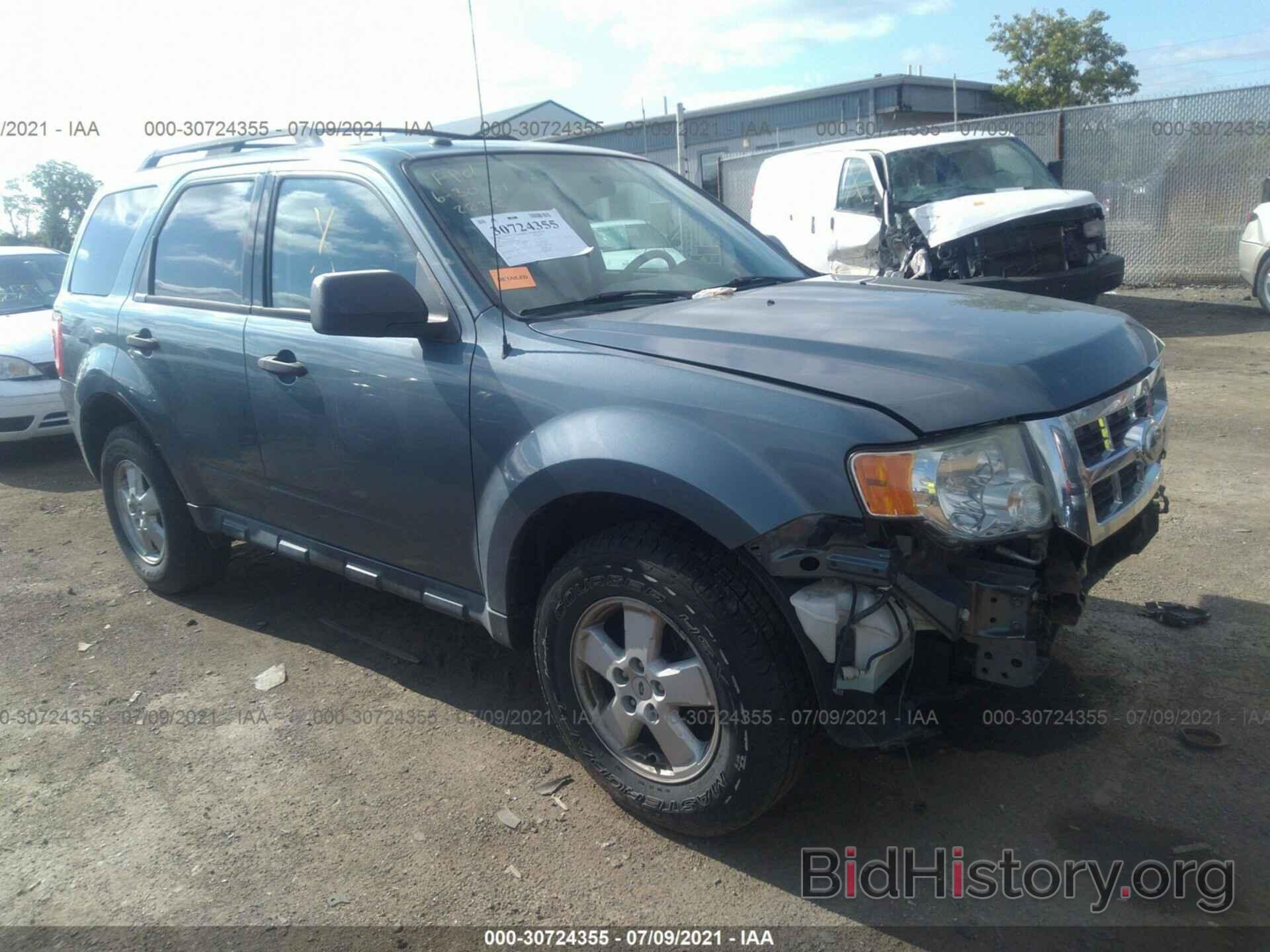 Photo 1FMCU9D73AKC47611 - FORD ESCAPE 2010