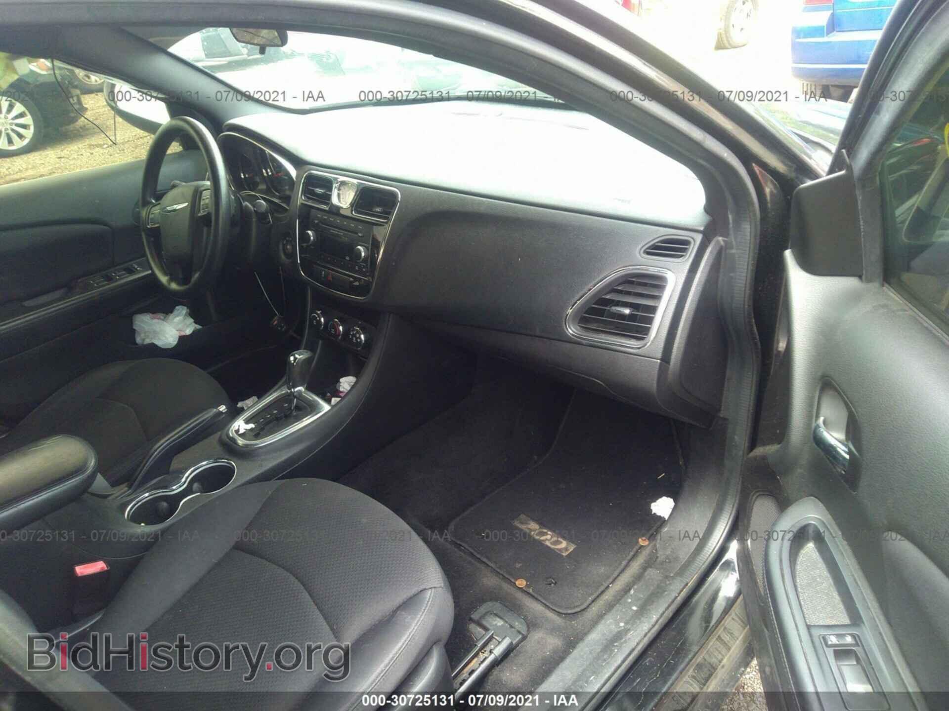 2014 CHRYSLER 200 - VIN: 1C3CCBAB7EN208357 - Фото 5
