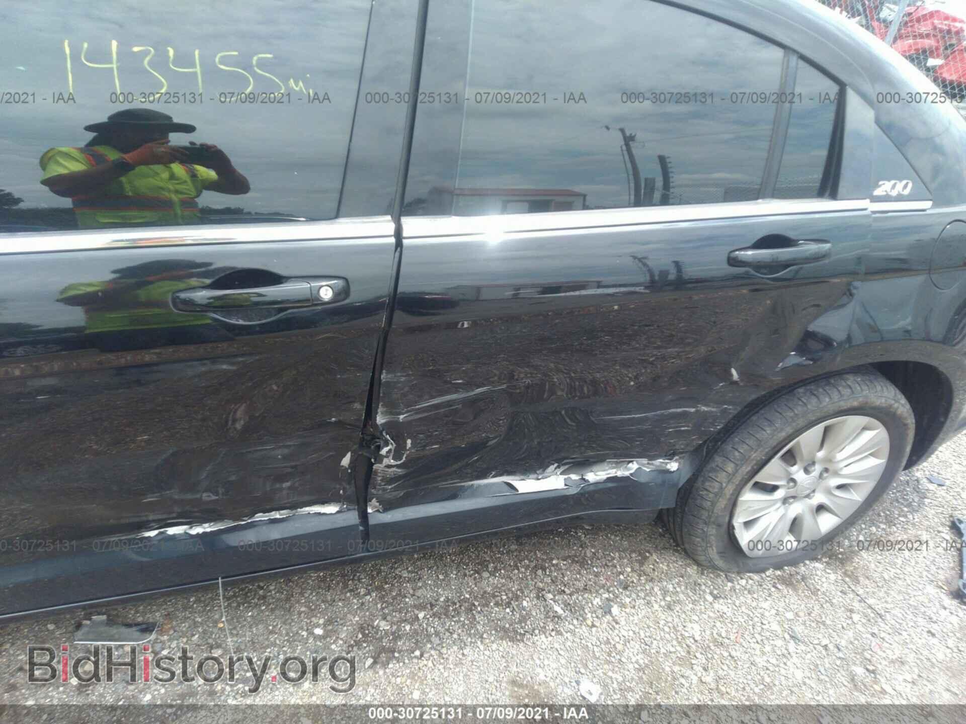 2014 CHRYSLER 200 - VIN: 1C3CCBAB7EN208357 - Фото 6