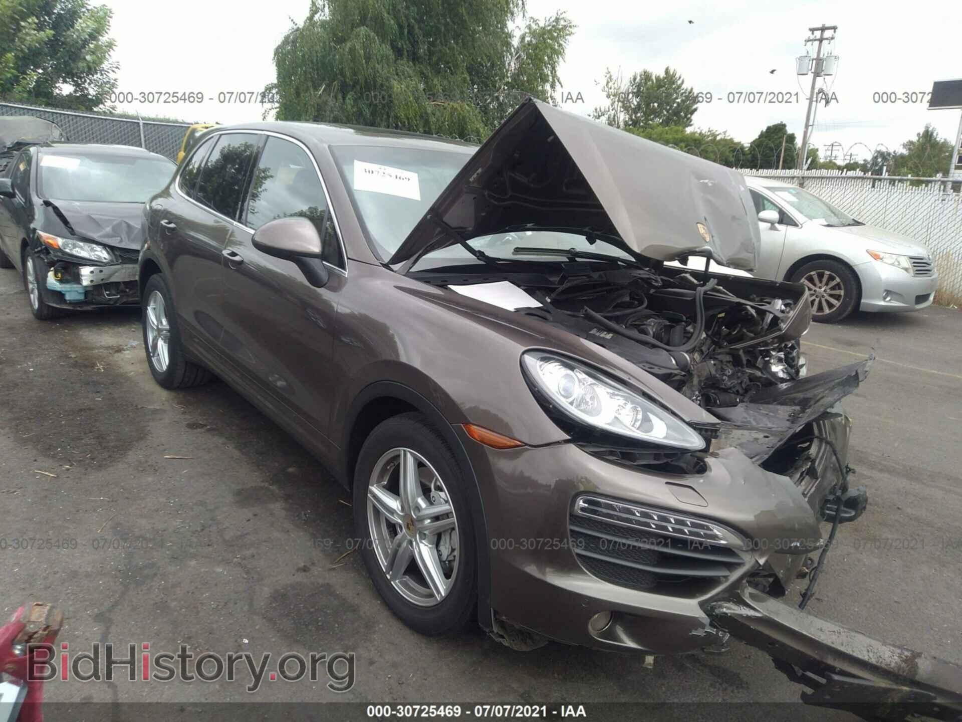 Фотография WP1AB2A20CLA44446 - PORSCHE CAYENNE 2012