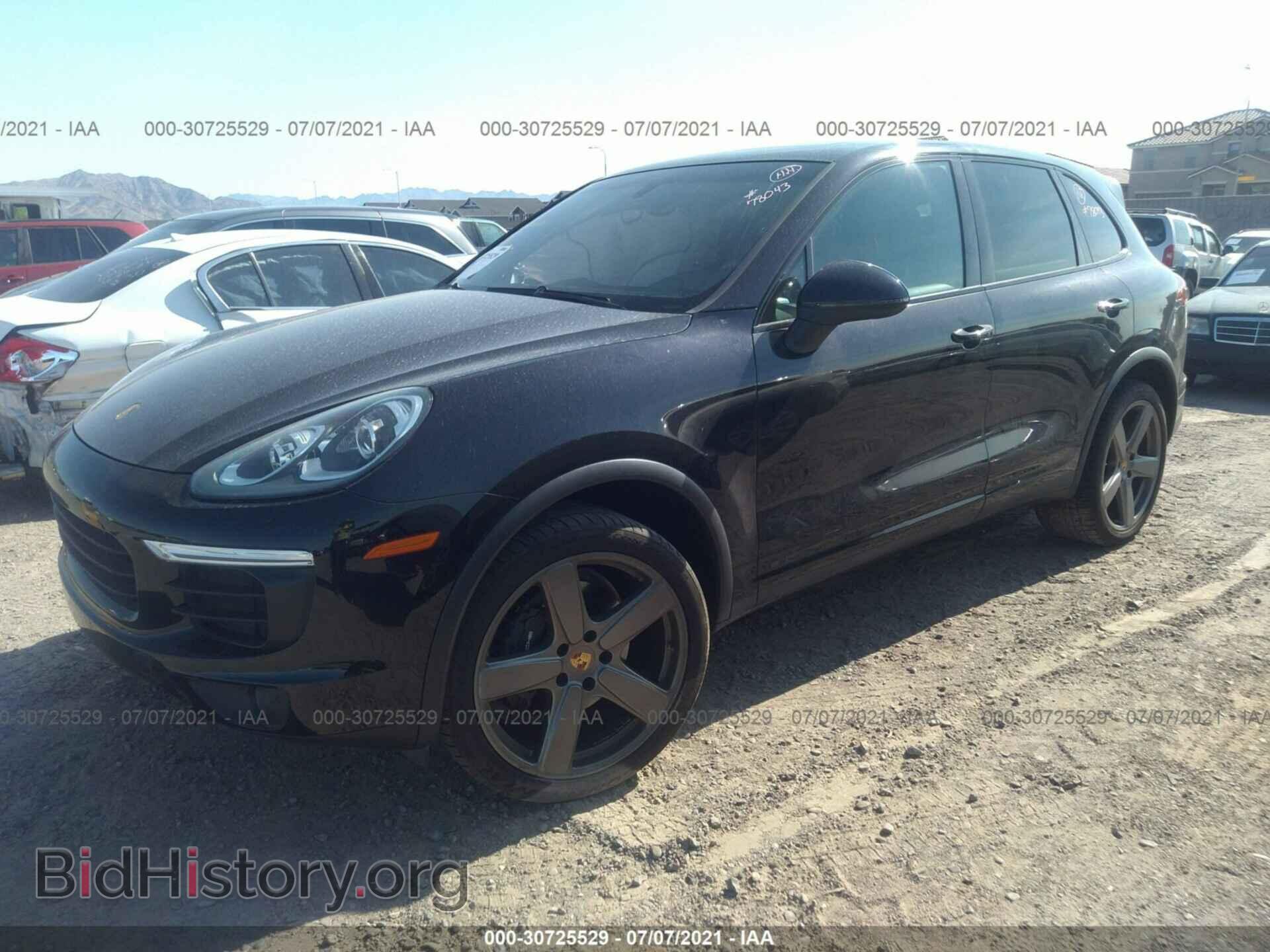 2016 PORSCHE CAYENNE - VIN: WP1AA2A2XGKA16023 - Фото 2