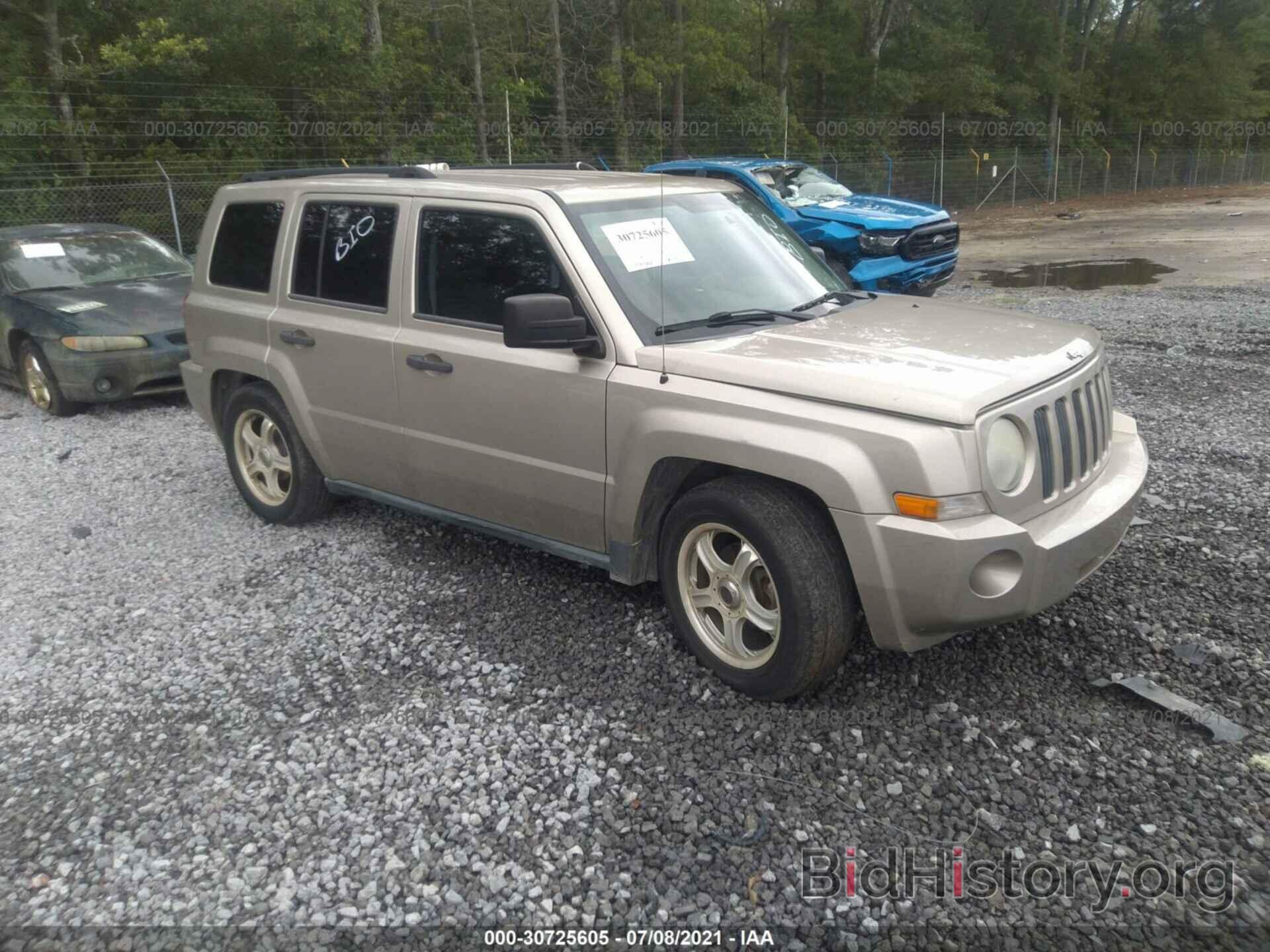 Photo 1J4FT28A59D154813 - JEEP PATRIOT 2009