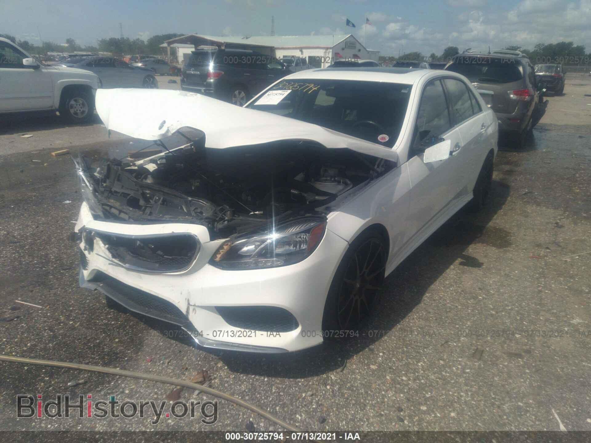 2016 MERCEDES-BENZ E-CLASS - VIN: WDDHF5KB0GB236374 - Фото 2