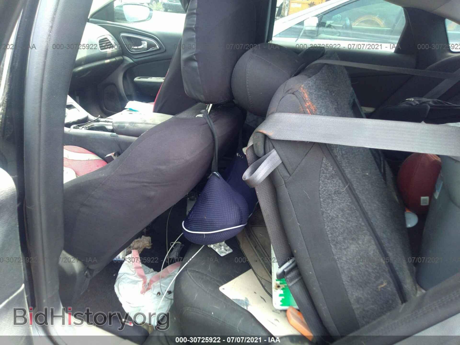 2015 CHRYSLER 200 - VIN: 1C3CCCAB3FN597876 - Фото 8