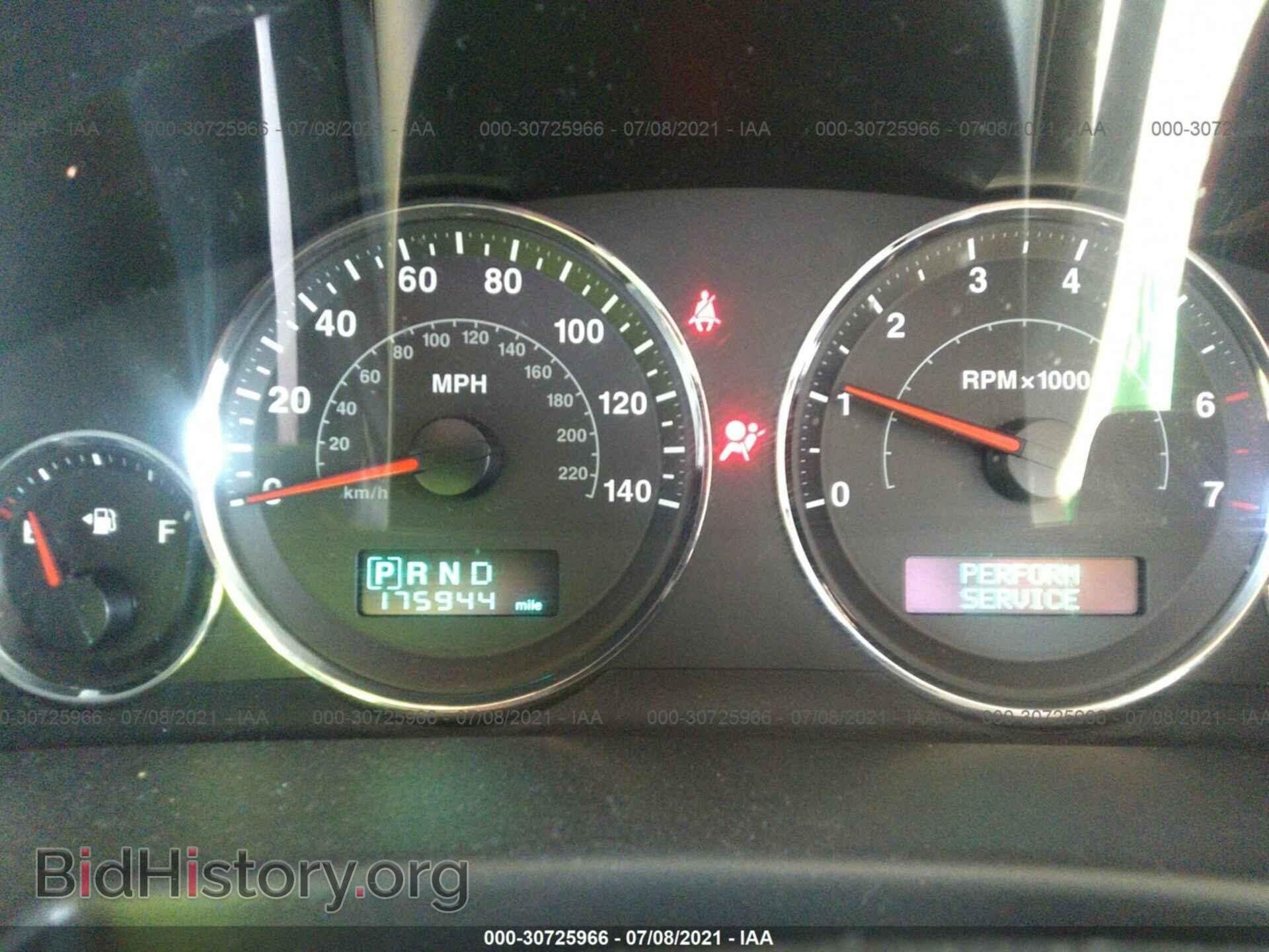 2006 JEEP COMMANDER - VIN: 1J8HG48K96C328058 - Фото 7
