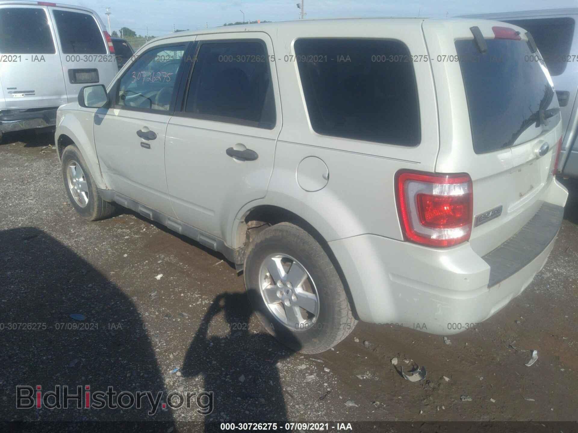 2009 FORD ESCAPE - VIN: 1FMCU93799KC03478 - Фото 3