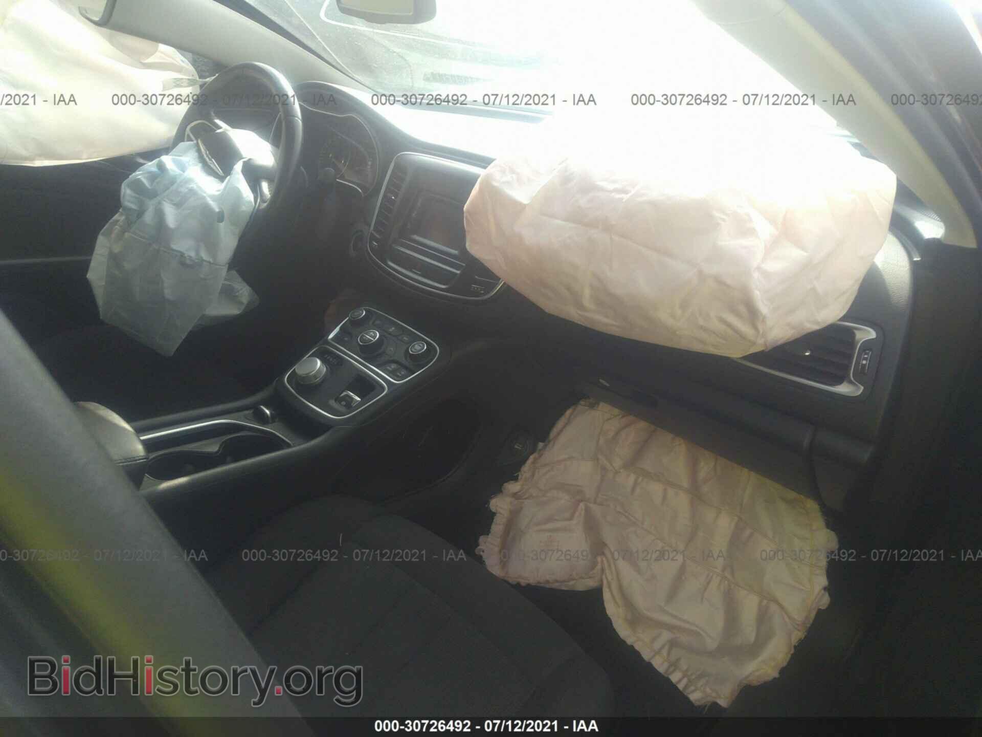 2016 CHRYSLER 200 - VIN: 1C3CCCAB8GN170369 - Фото 5