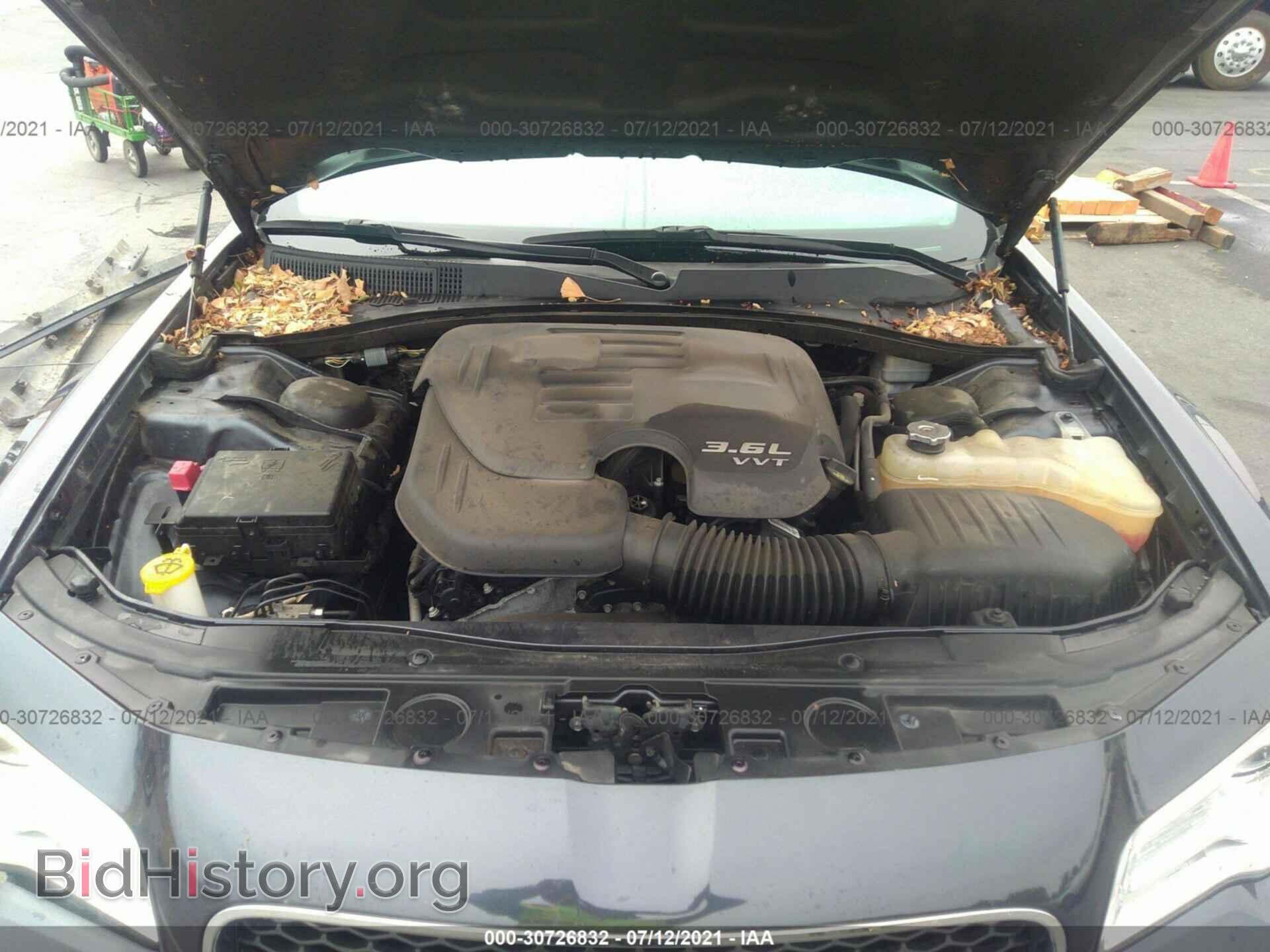 2015 CHRYSLER 300 - VIN: 2C3CCAAG2FH808039 - Фото 10