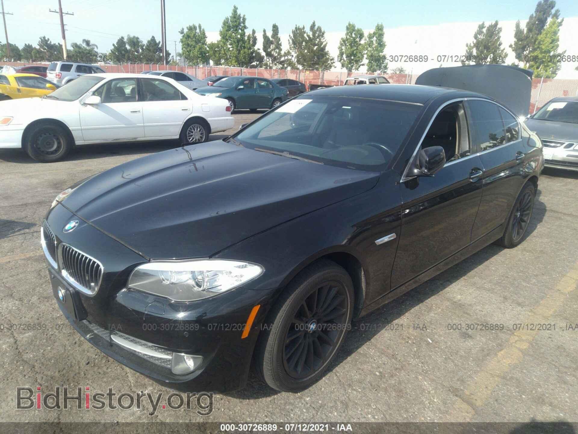 2011 BMW 5 SERIES - VIN: WBAFR7C59BC802982 - Фото 2