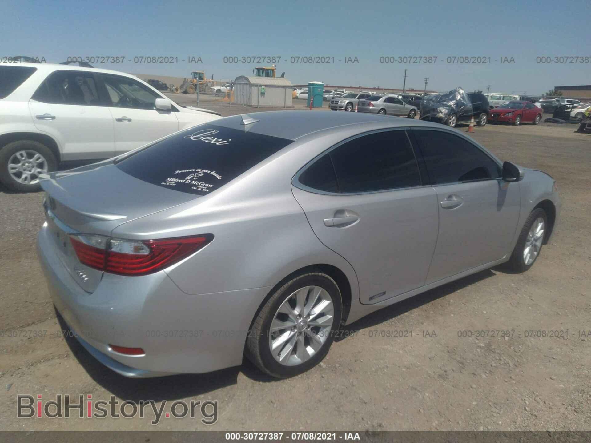 2014 LEXUS ES 300H - VIN: JTHBW1GG0E2075341 - Фото 4