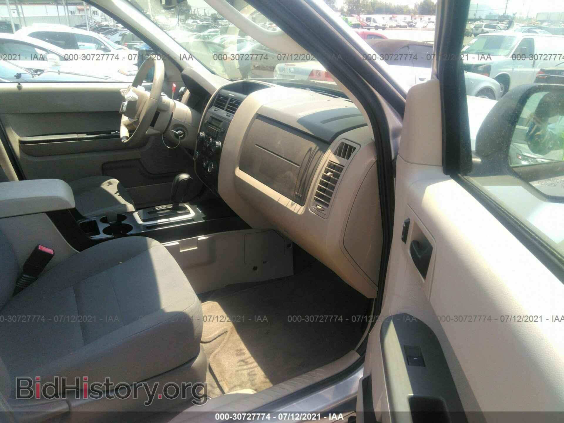 2011 FORD ESCAPE - VIN: 1FMCU0C78BKB40813 - Фото 5