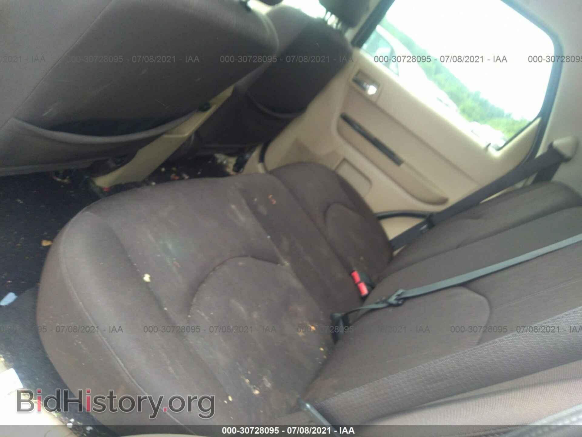 2008 MAZDA TRIBUTE - VIN: 4F2CZ02Z68KM23034 - Фото 8
