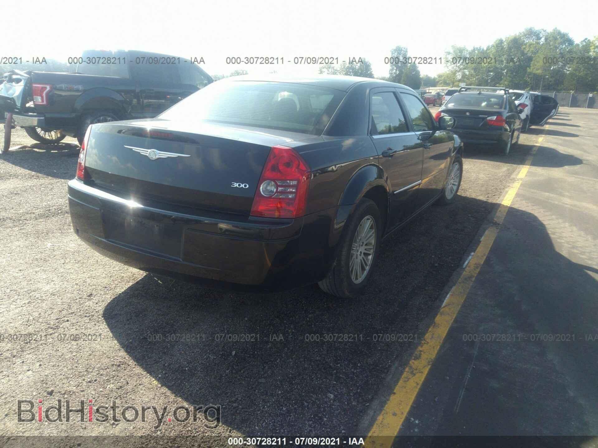 2009 CHRYSLER 300 - VIN: 2C3KA43D59H575431 - Фото 4