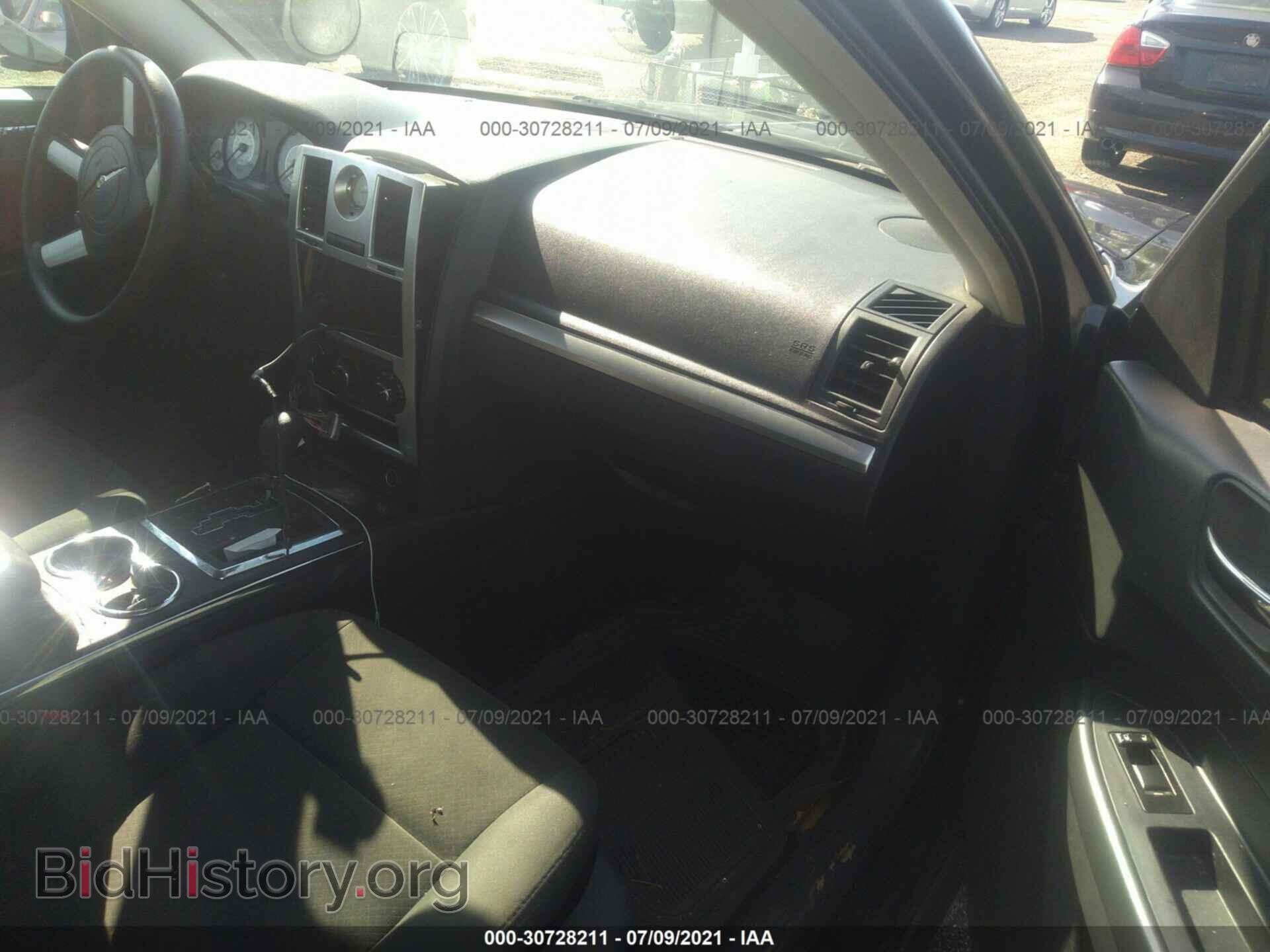2009 CHRYSLER 300 - VIN: 2C3KA43D59H575431 - Фото 5