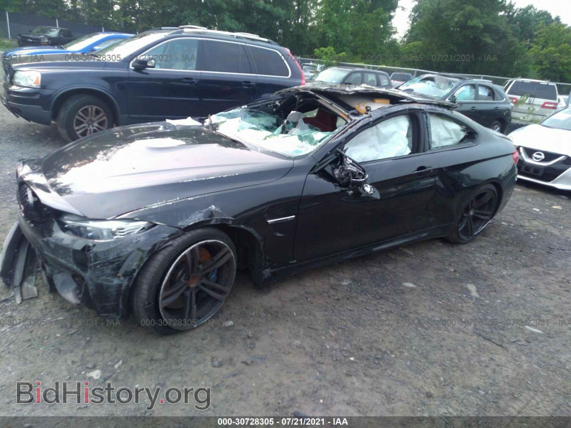 2015 BMW M4 - VIN: WBS3R9C53FK332096 - Фото 2