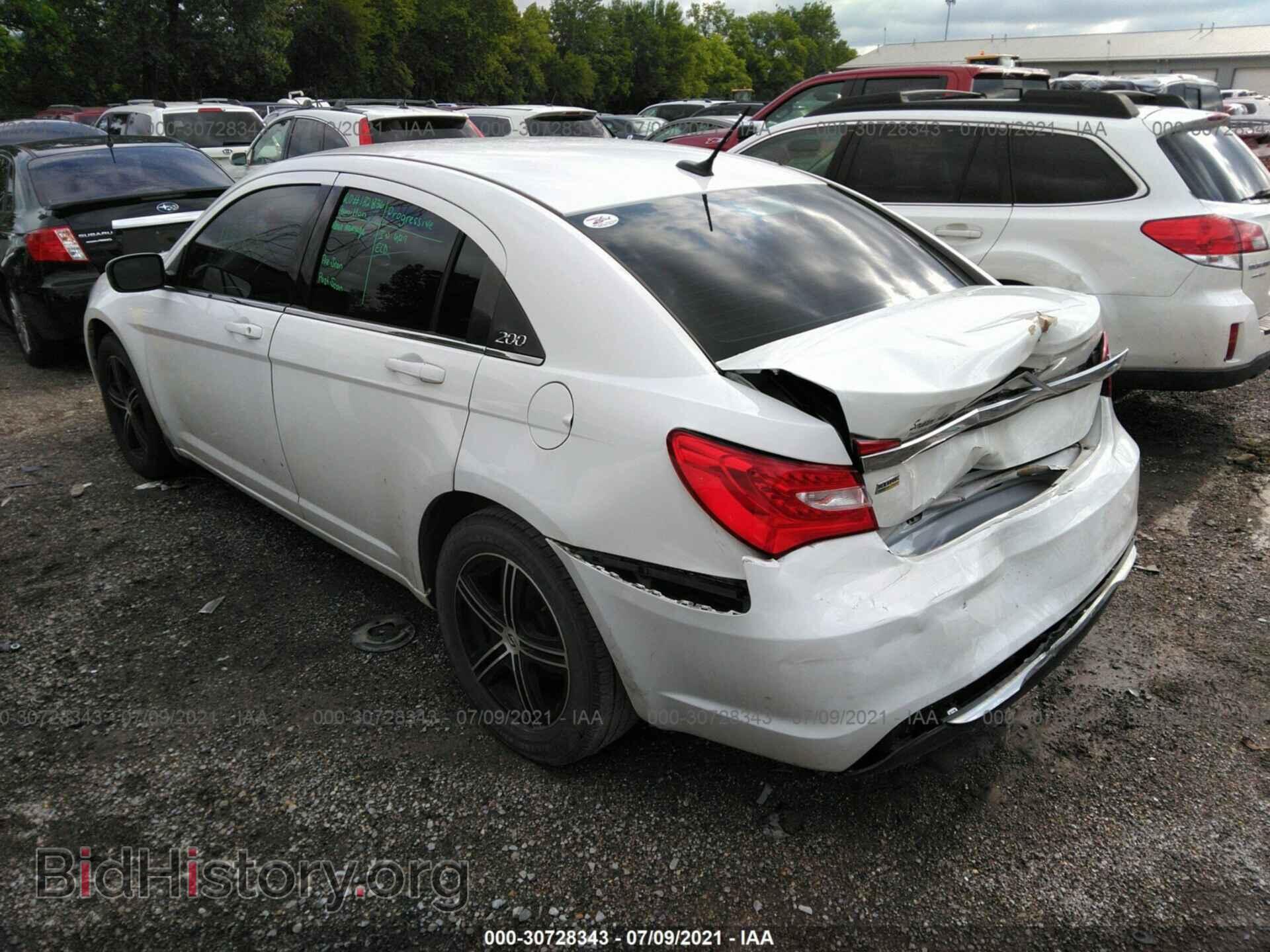 2014 CHRYSLER 200 - VIN: 1C3CCBBG5EN106002 - Фото 3
