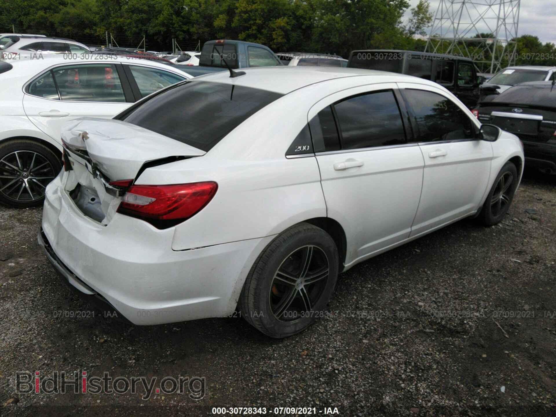 2014 CHRYSLER 200 - VIN: 1C3CCBBG5EN106002 - Фото 4