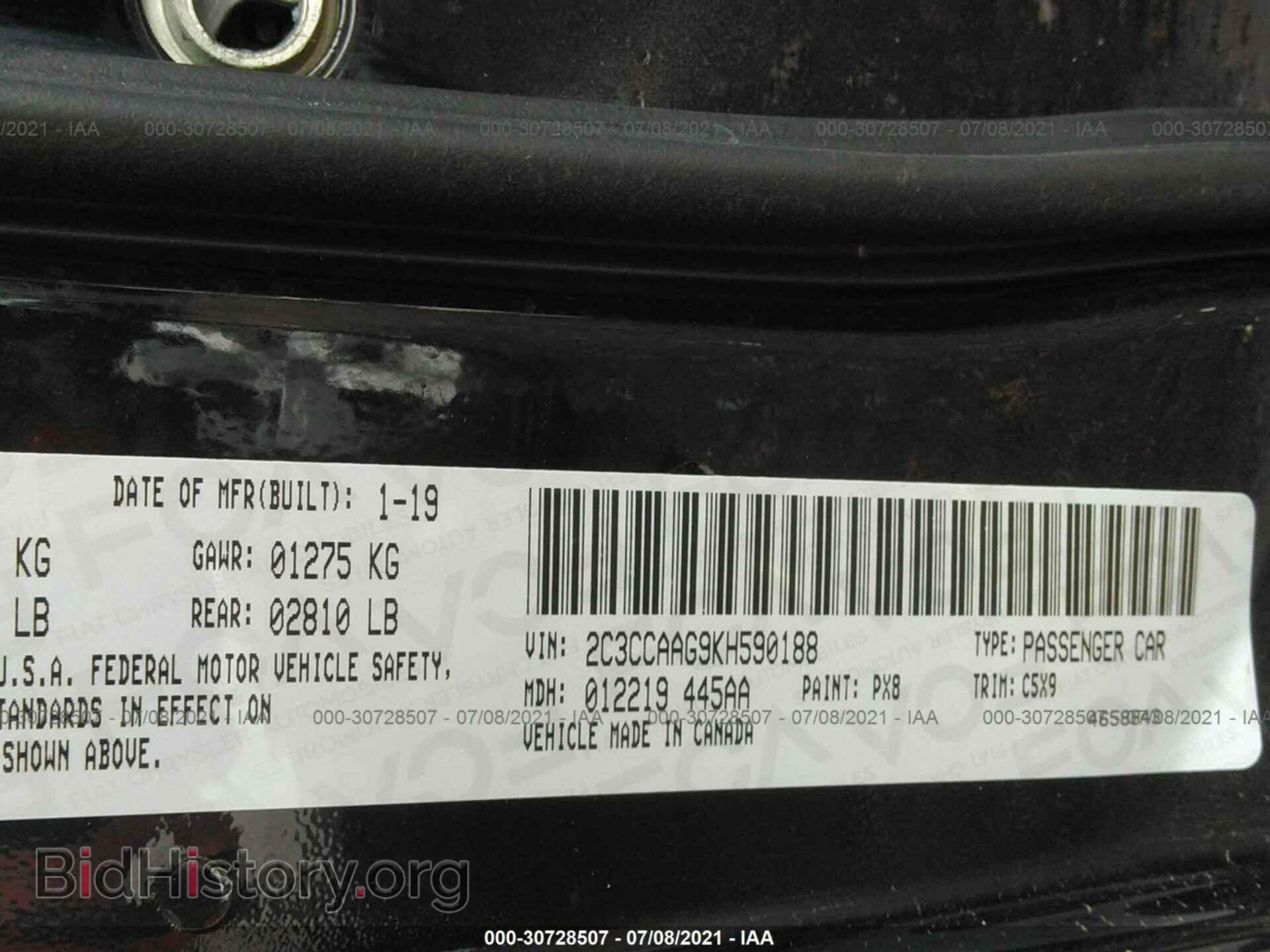 2019 CHRYSLER 300 - VIN: 2C3CCAAG9KH590188 - Фото 9