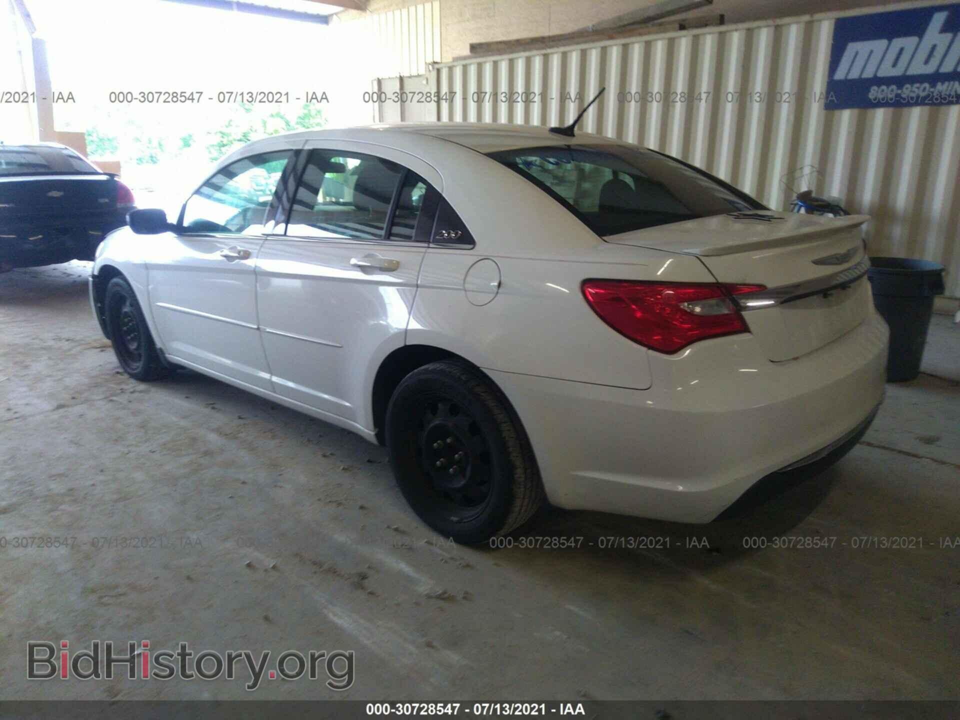 2012 CHRYSLER 200 - VIN: 1C3CCBAB0CN318034 - Фото 3