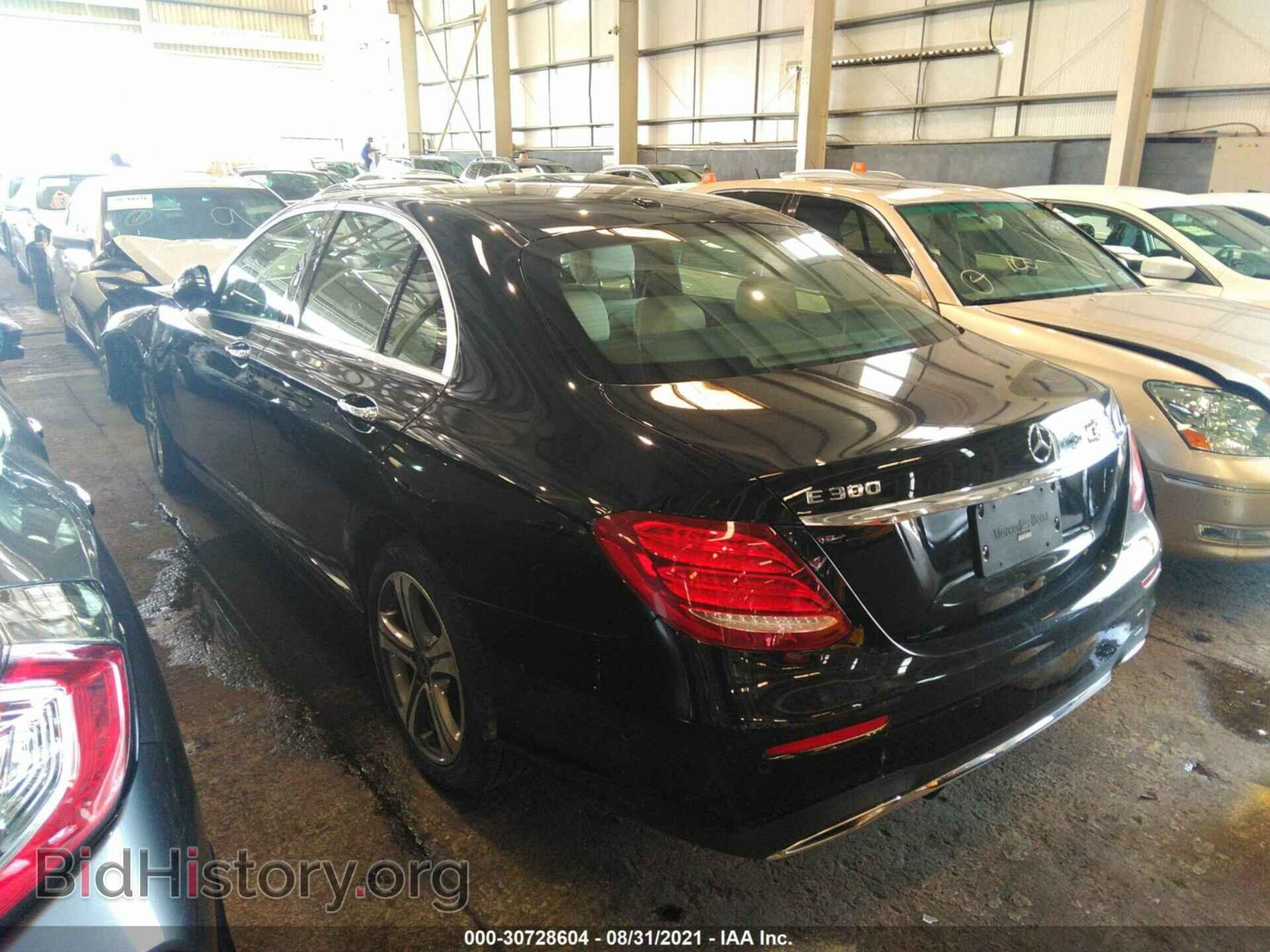 2018 MERCEDES-BENZ E-CLASS - VIN: 000ZF4JB3JA480212 - Фото 3