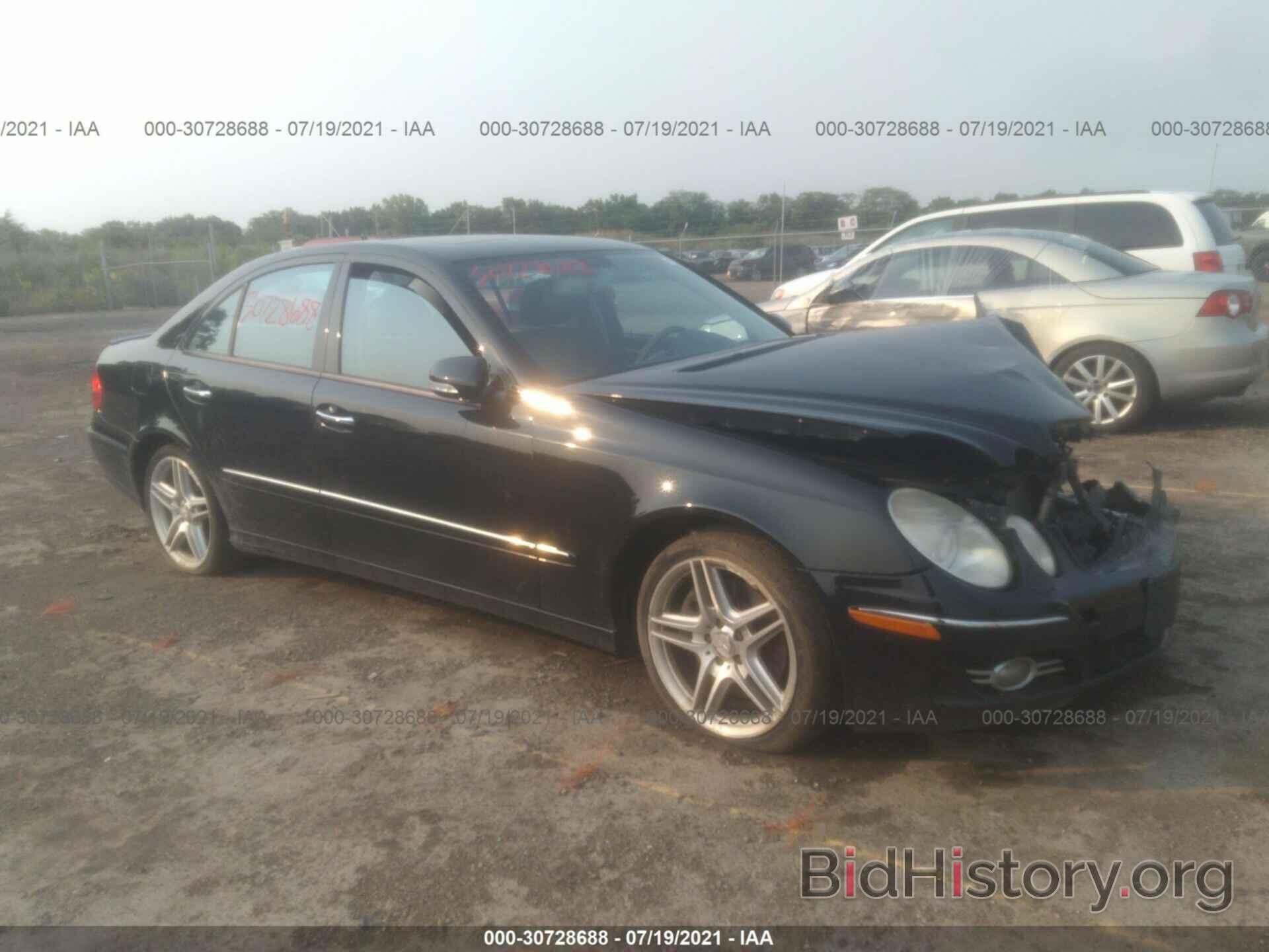 Photo WDBUF87X88B317184 - MERCEDES-BENZ E-CLASS 2008