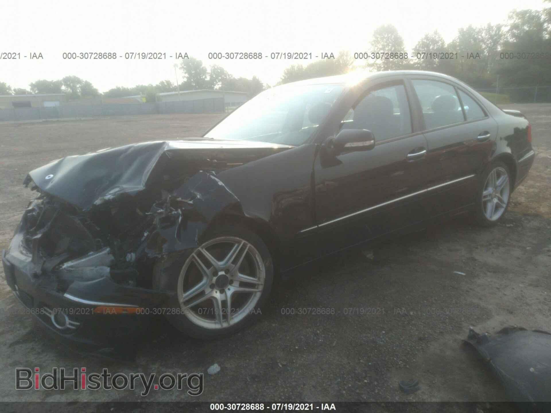 2008 MERCEDES-BENZ E-CLASS - VIN: WDBUF87X88B317184 - Фото 2