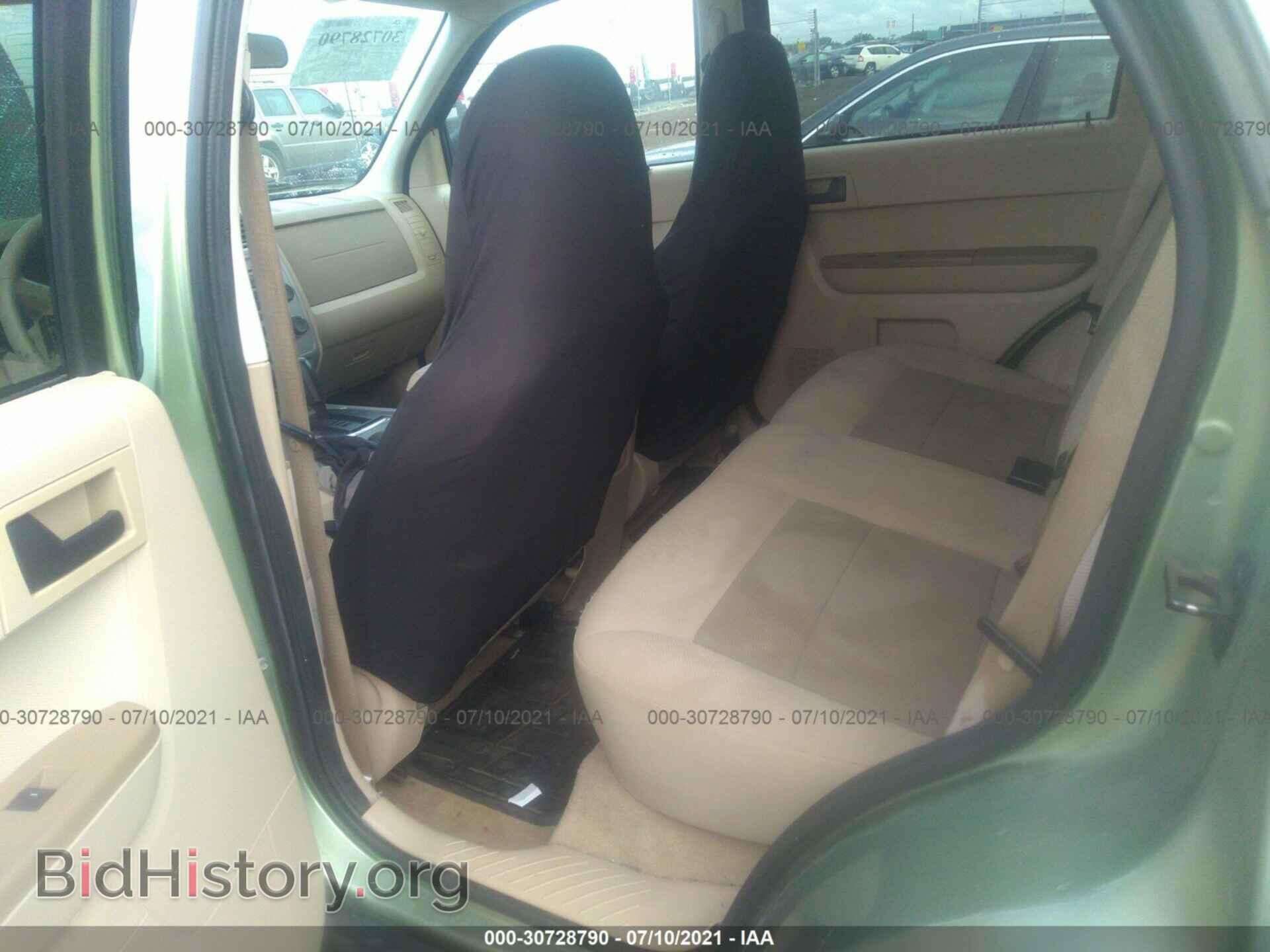 2008 FORD ESCAPE - VIN: 1FMCU93138KC18780 - Фото 8