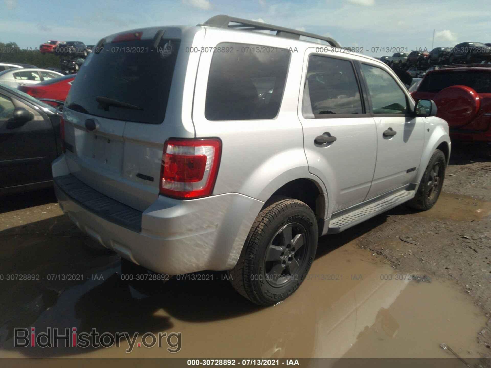 2008 FORD ESCAPE - VIN: 1FMCU93128KC82244 - Фото 4