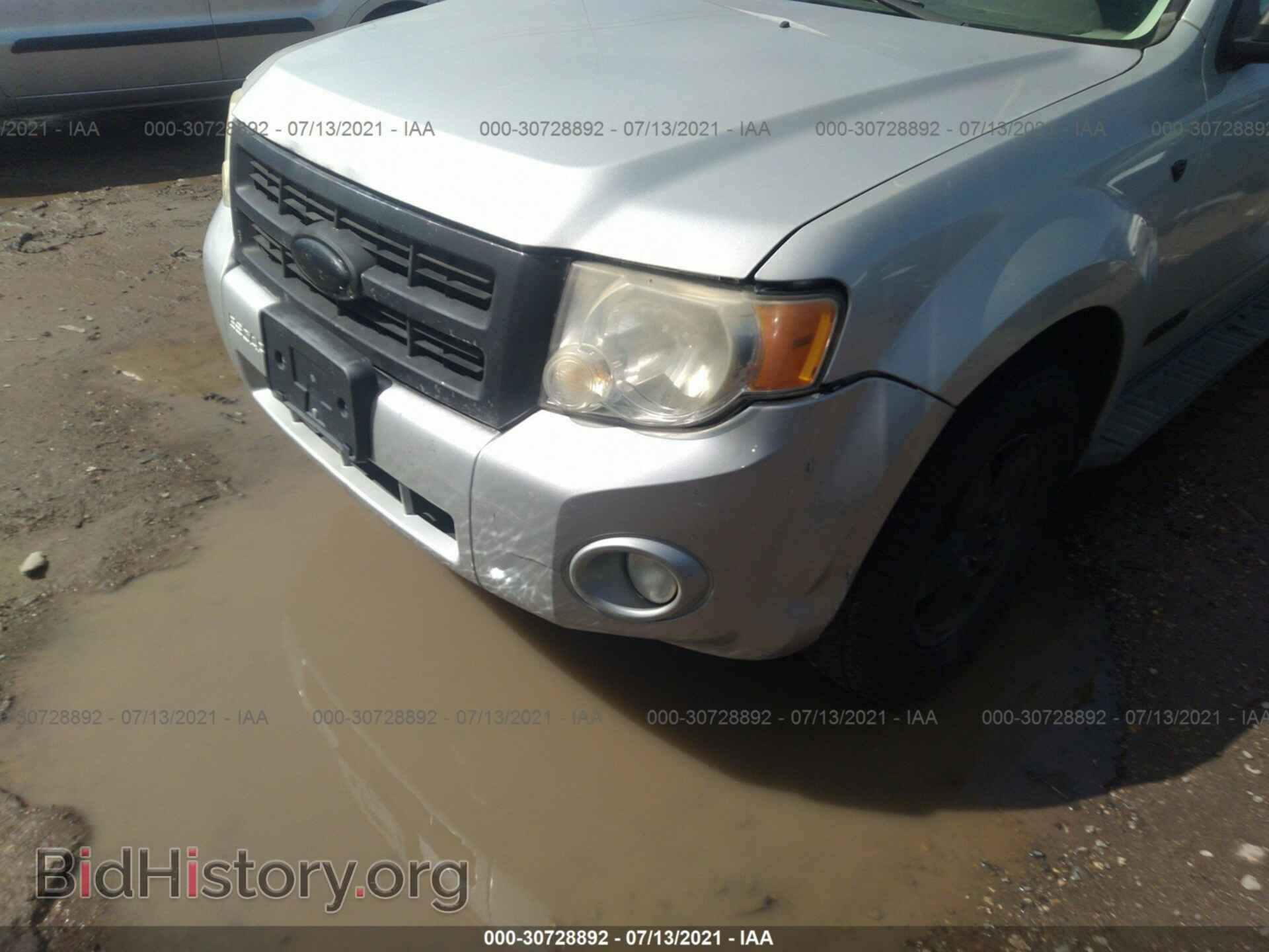 2008 FORD ESCAPE - VIN: 1FMCU93128KC82244 - Фото 6