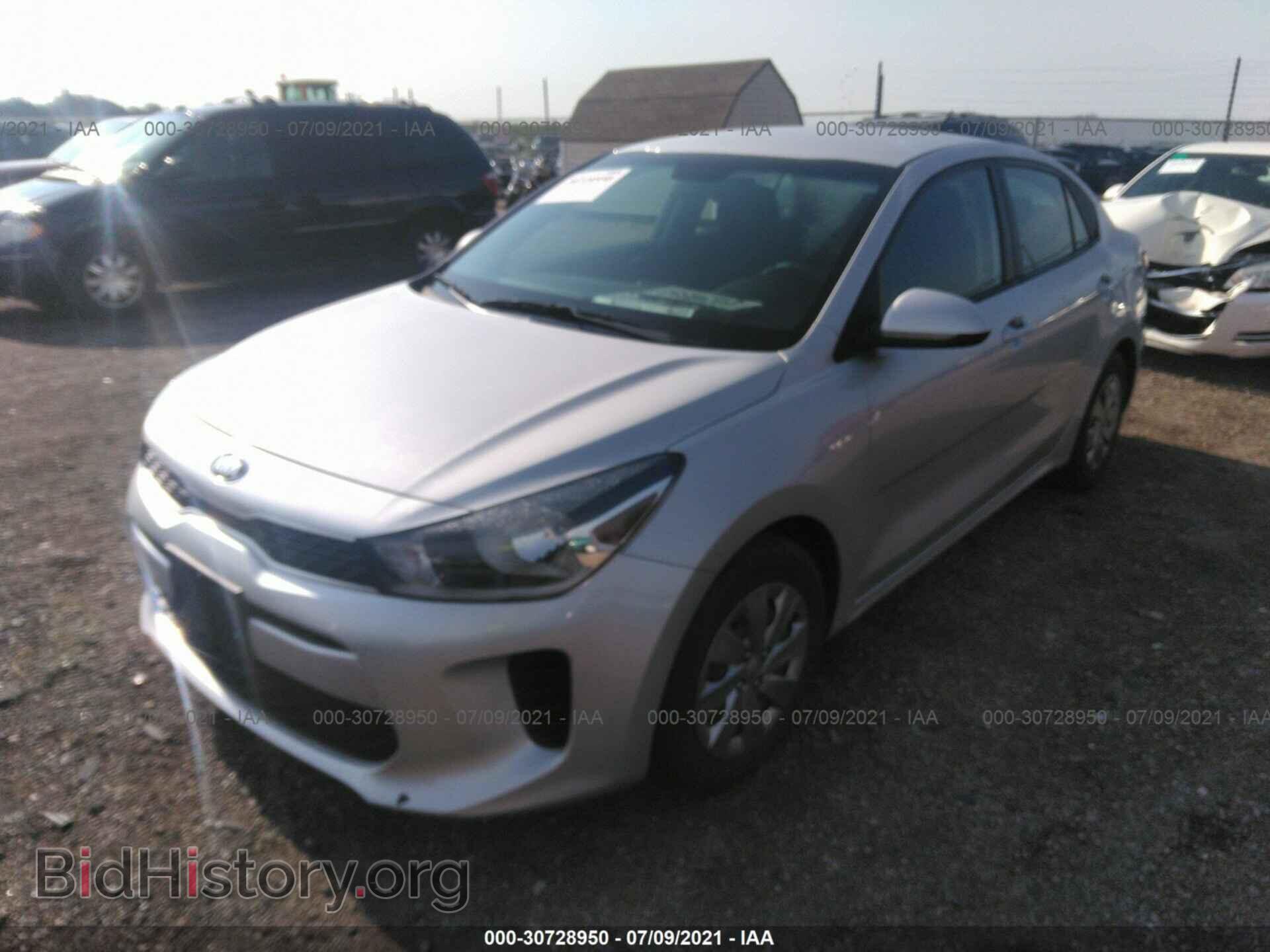 2018 KIA RIO - VIN: 3KPA24AB0JE077370 - Фото 2